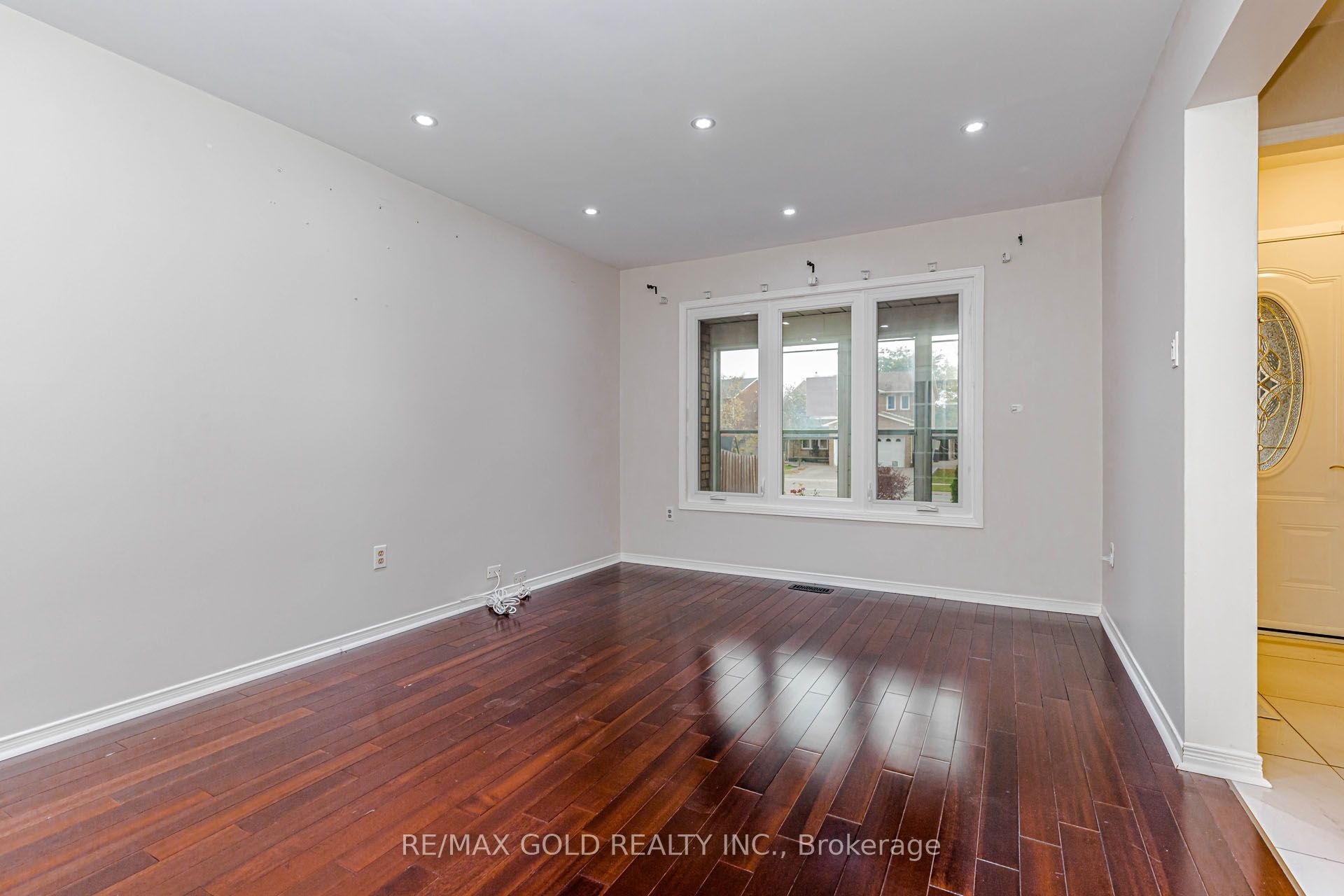 97 Hinchley Wood Grove Property Photo 50