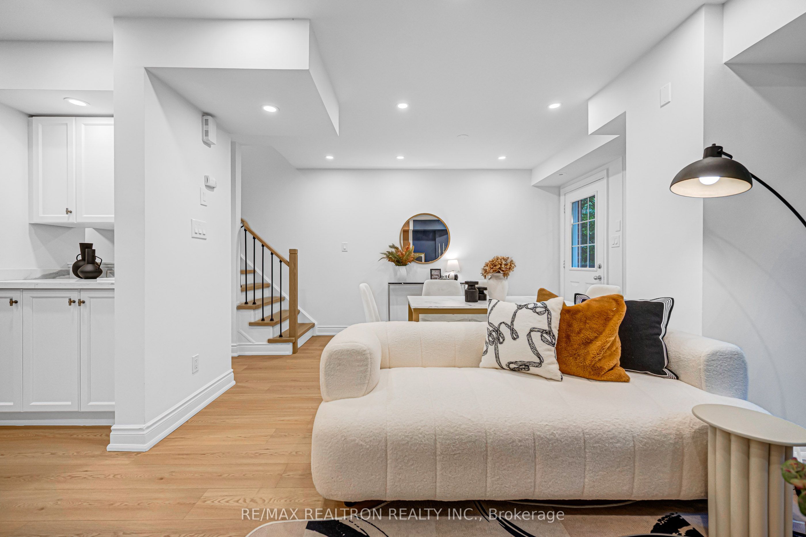 50 Joe Shuster Way 205 Property Photo 16