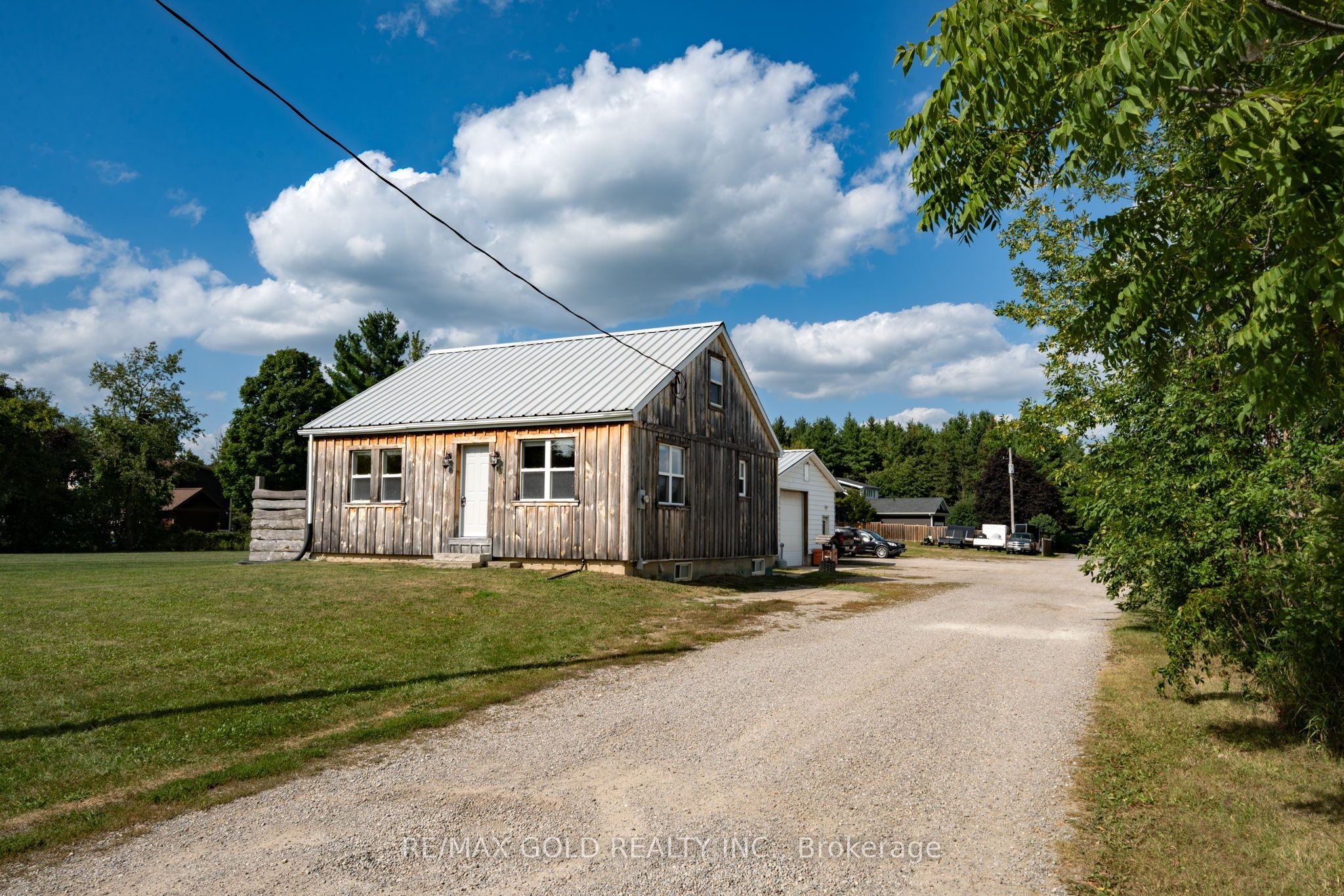 13307 Sixth Line Property Photo 3