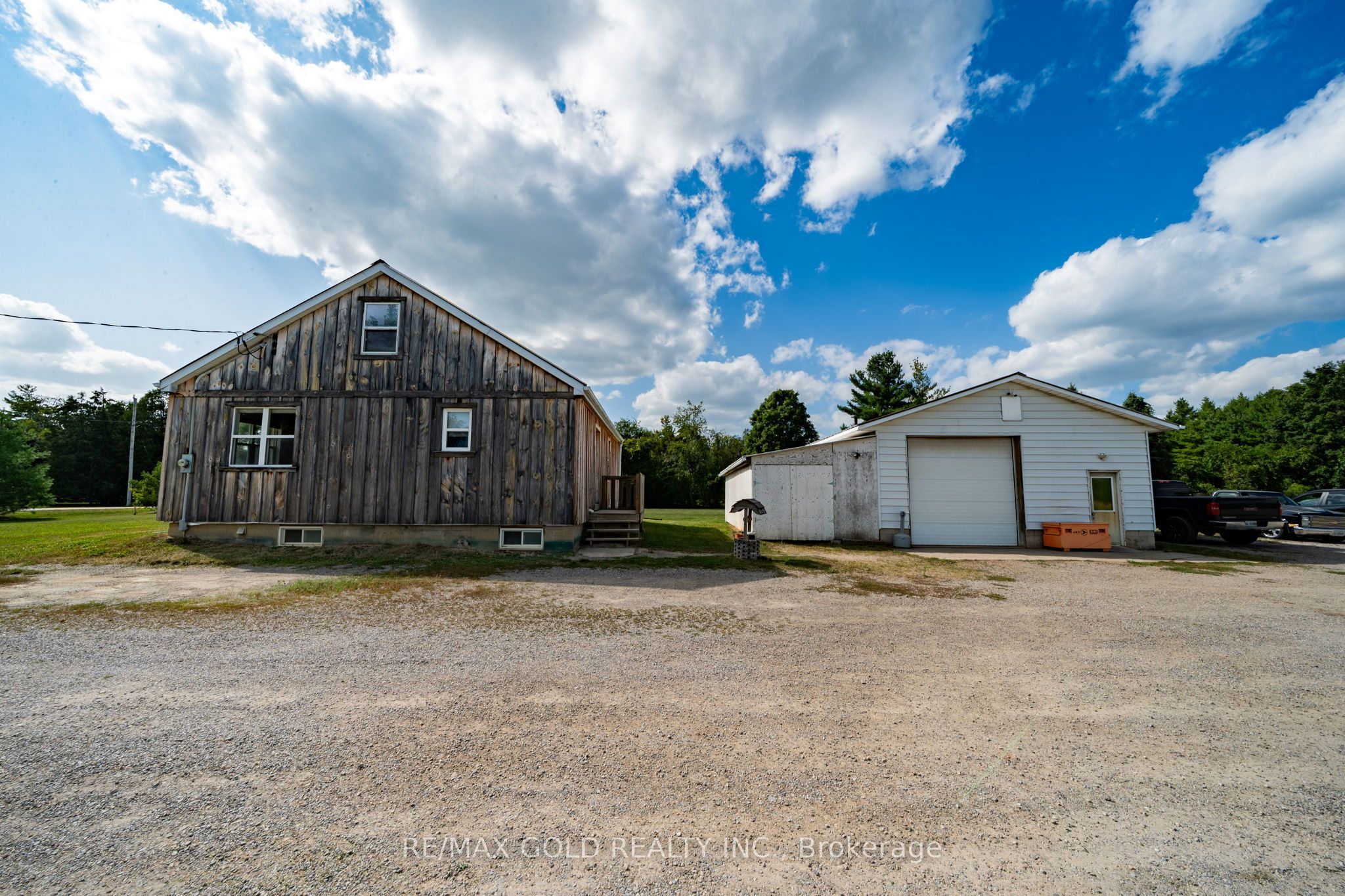 13307 Sixth Line Property Photo 5