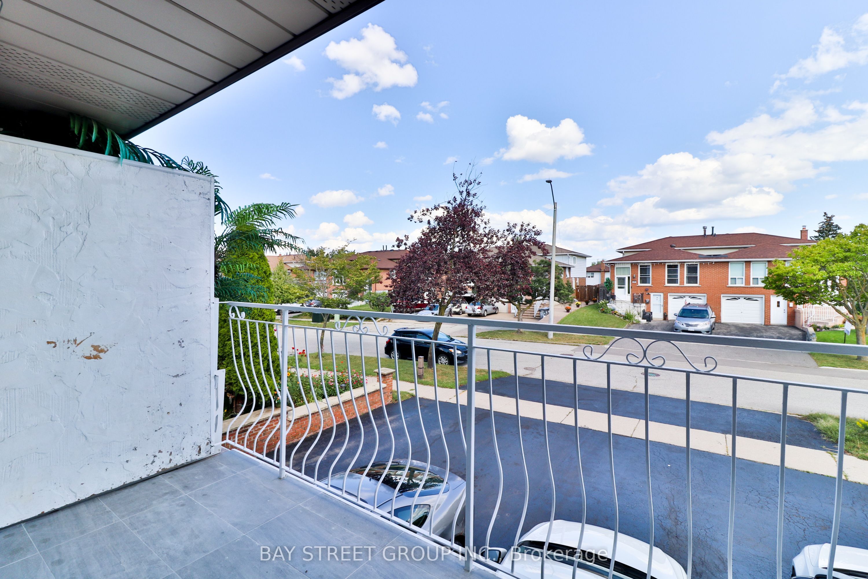 489 Fergo Avenue Upper Unit Property Photo 15