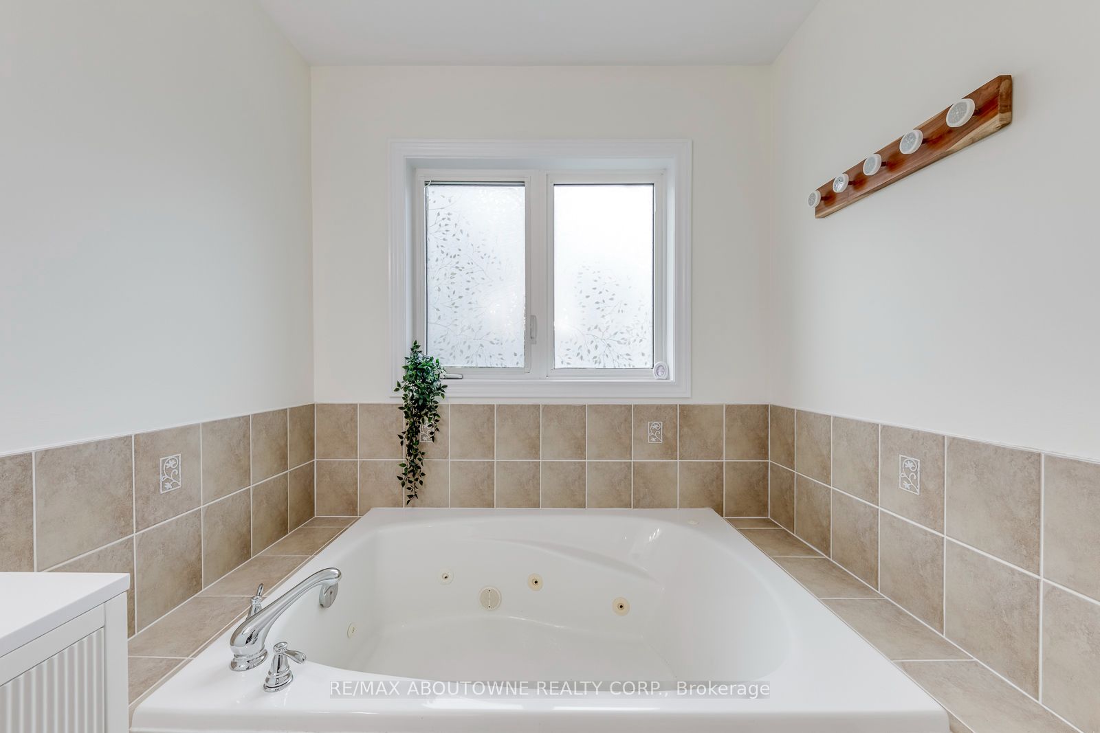 3234 Sharp Road Property Photo 17