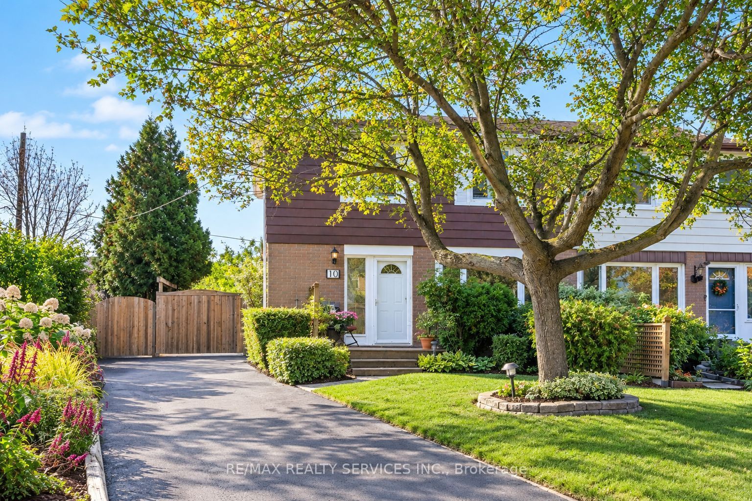 10 Danesbury Crescent Property Photo 1