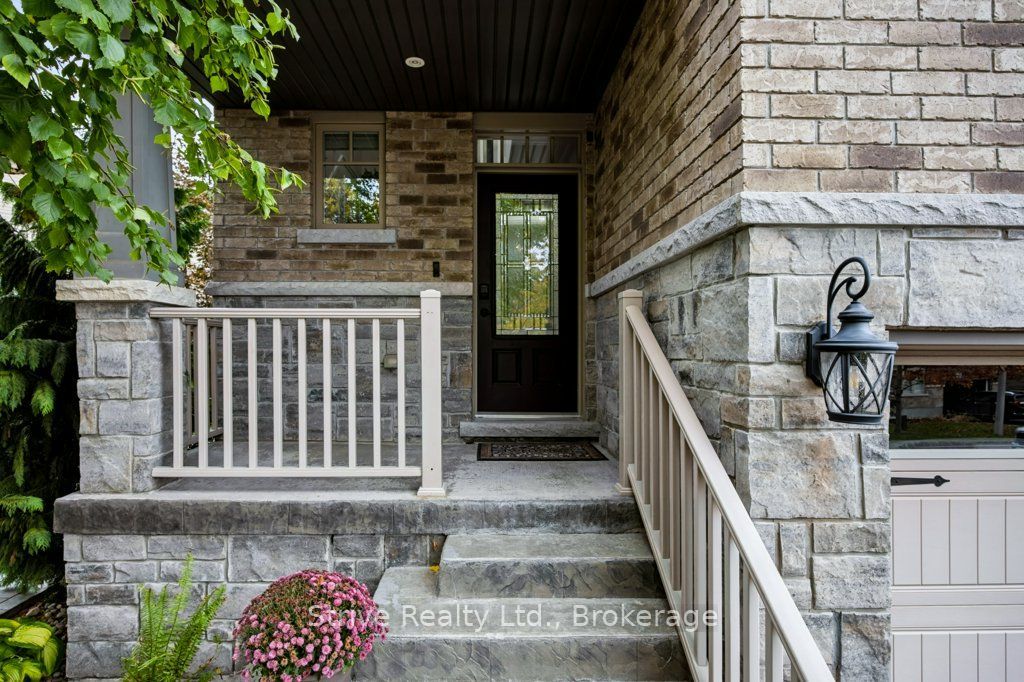33 Wardlaw Avenue Property Photo 2