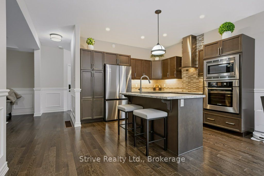33 Wardlaw Avenue Property Photo 11