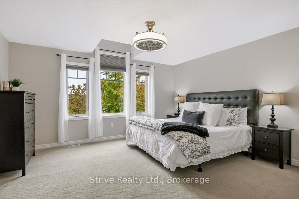 33 Wardlaw Avenue Property Photo 21