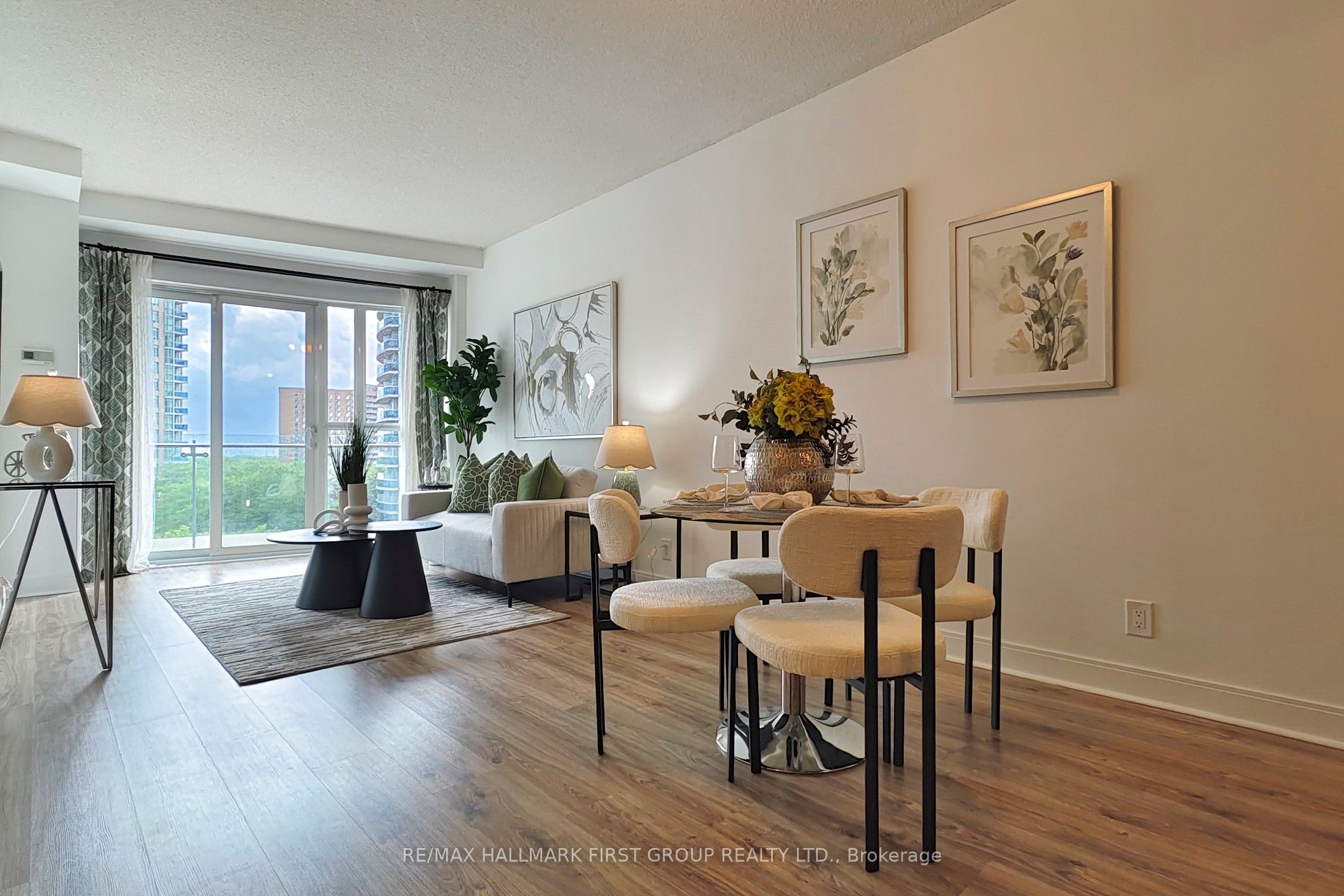50 Absolute Avenue 603 Property Photo 6
