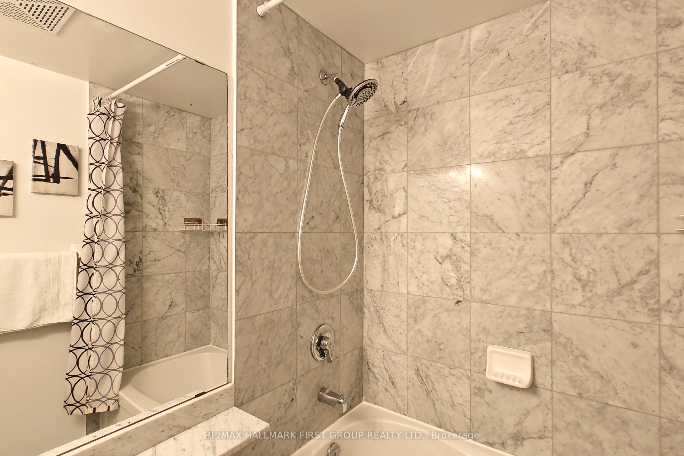 50 Absolute Avenue 603 Property Photo 15