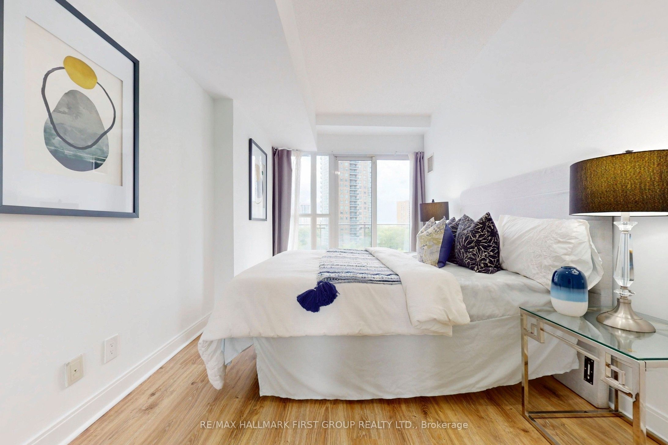 50 Absolute Avenue 603 Property Photo 17
