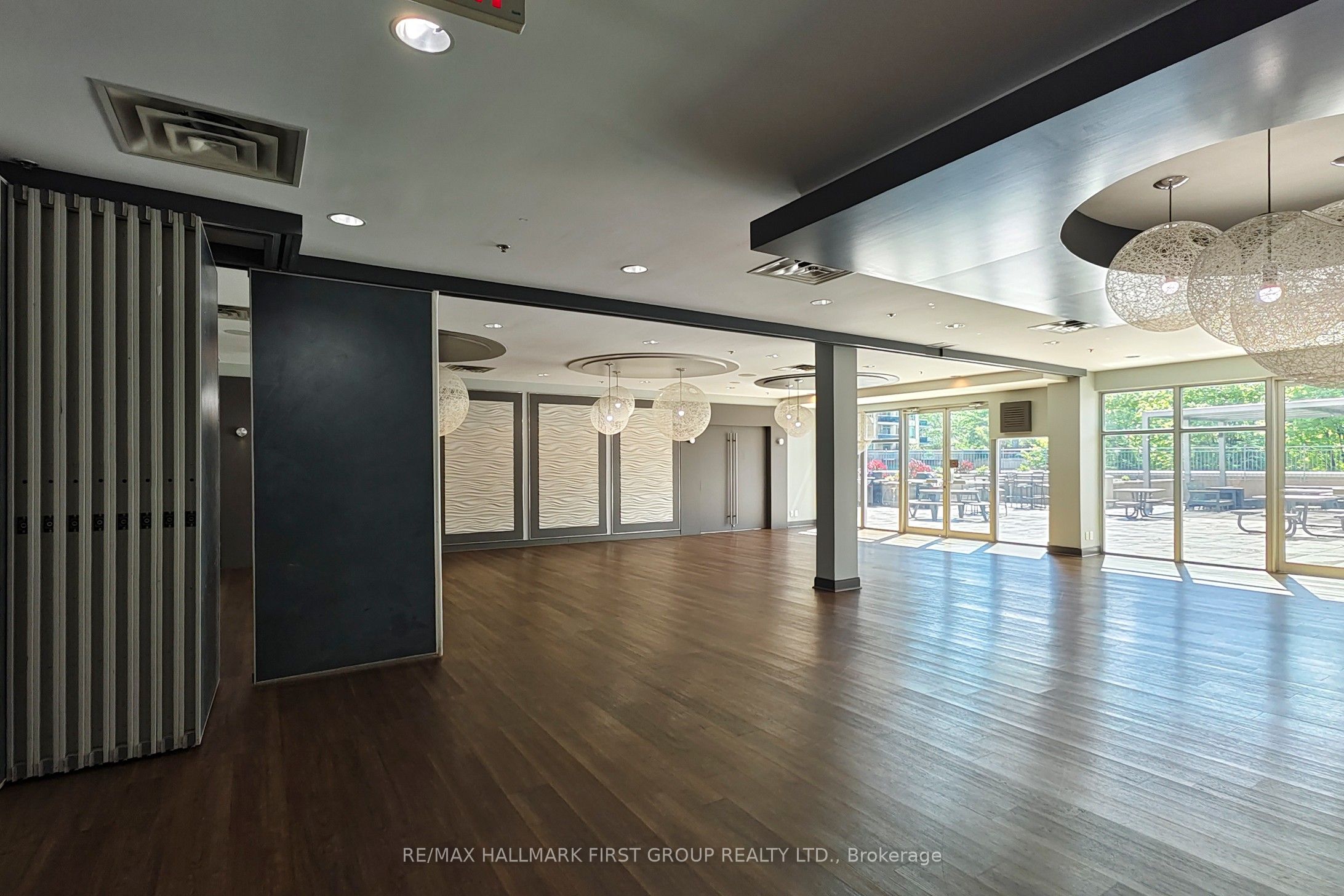 50 Absolute Avenue 603 Property Photo 25