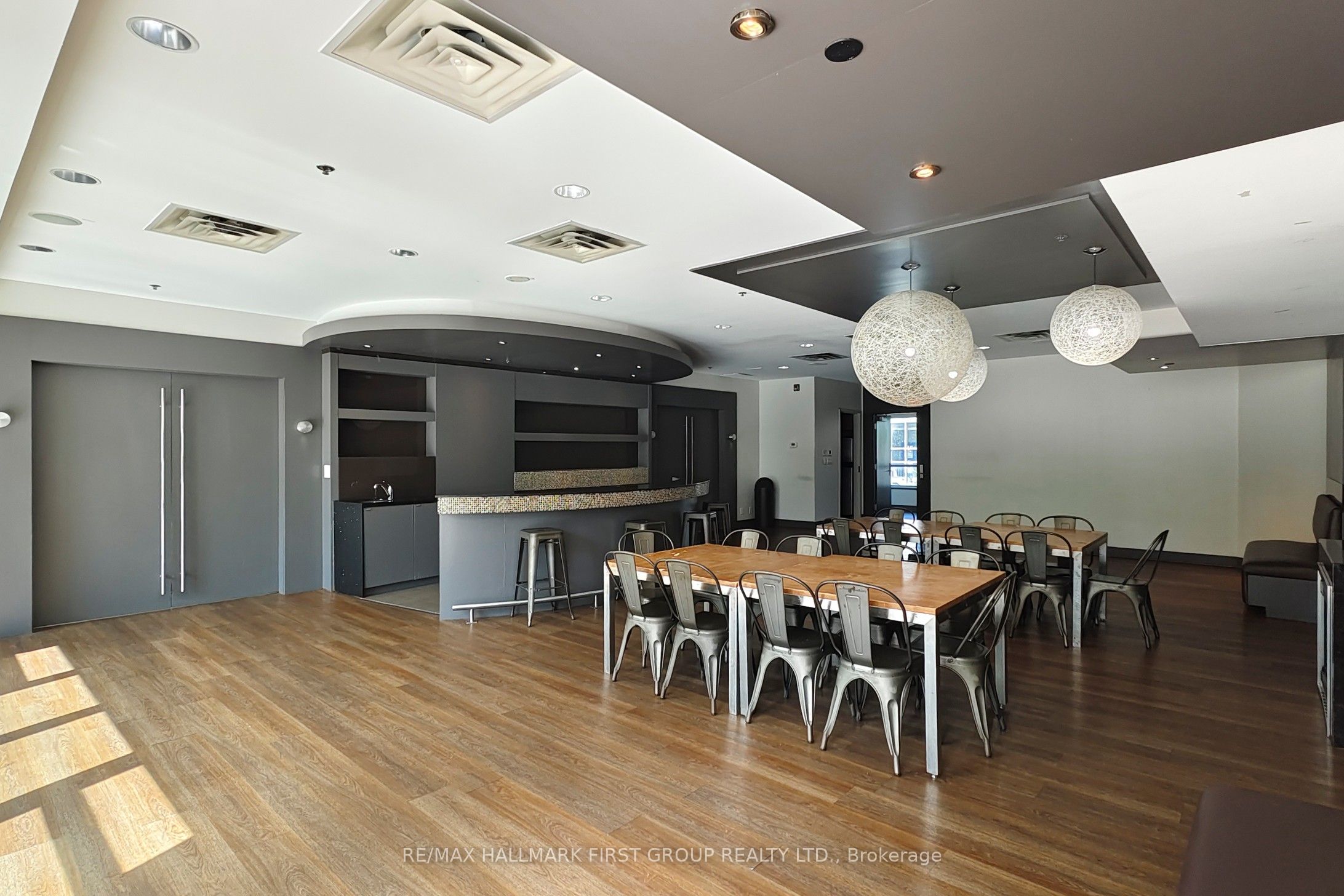 50 Absolute Avenue 603 Property Photo 27