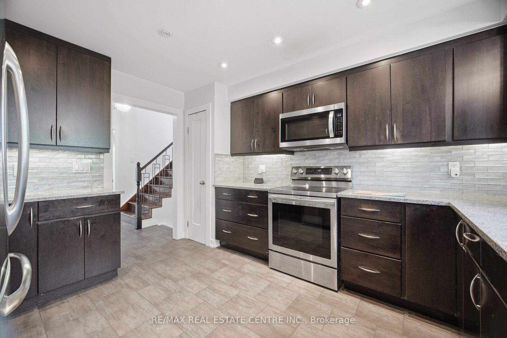 308 Ridge Drive Property Photo 8