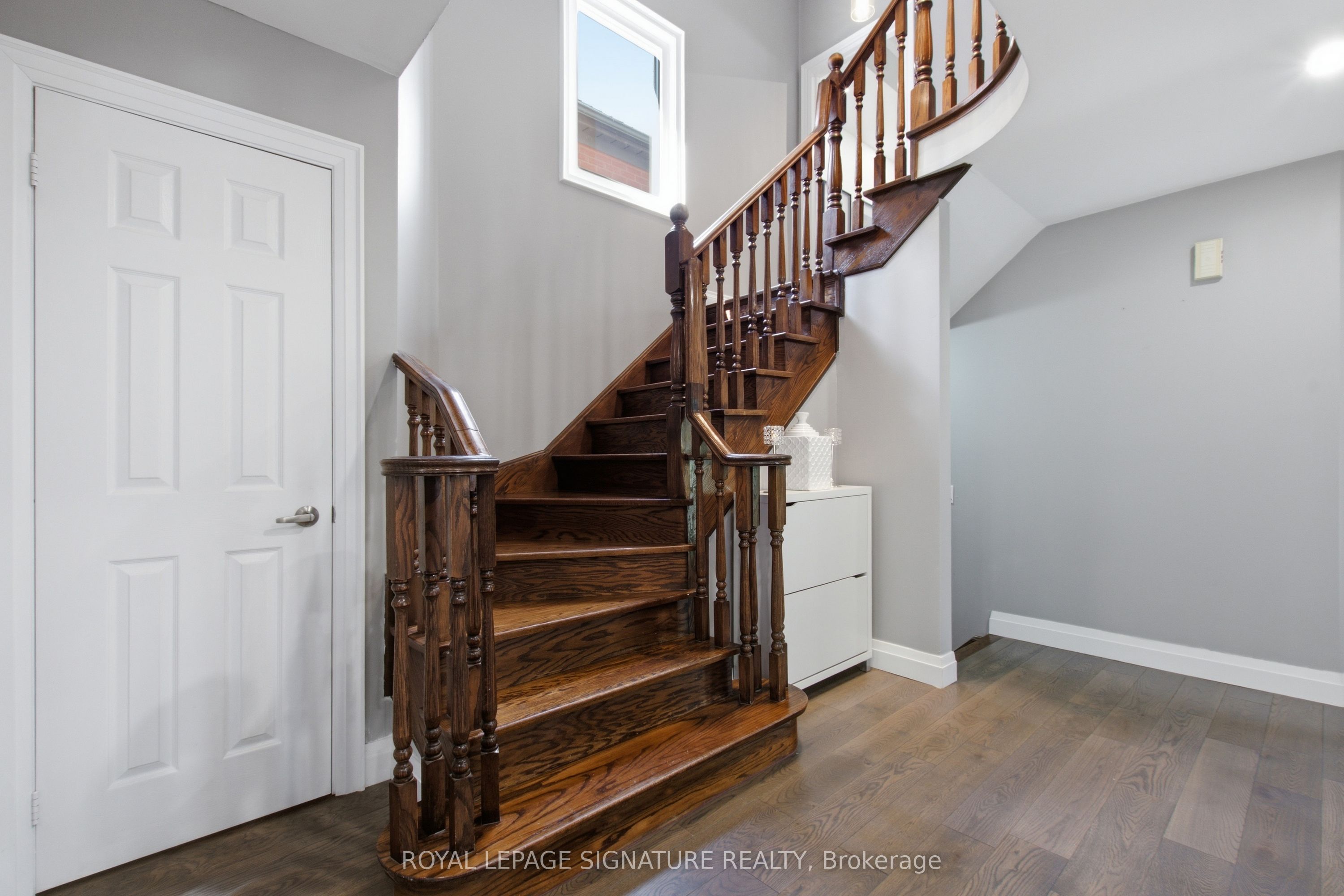 2516 Willowburne Drive Property Photo 16