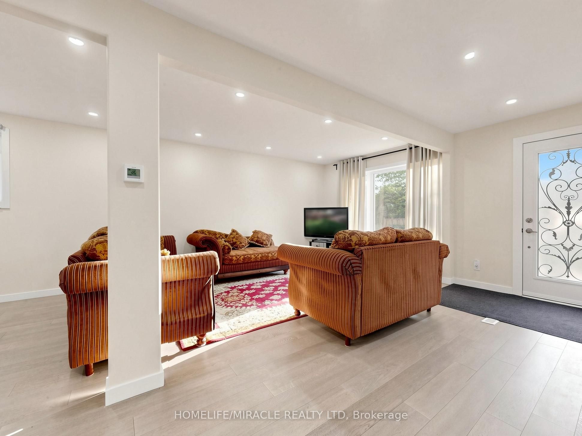 3694 Brandon Gate Drive Property Photo 6