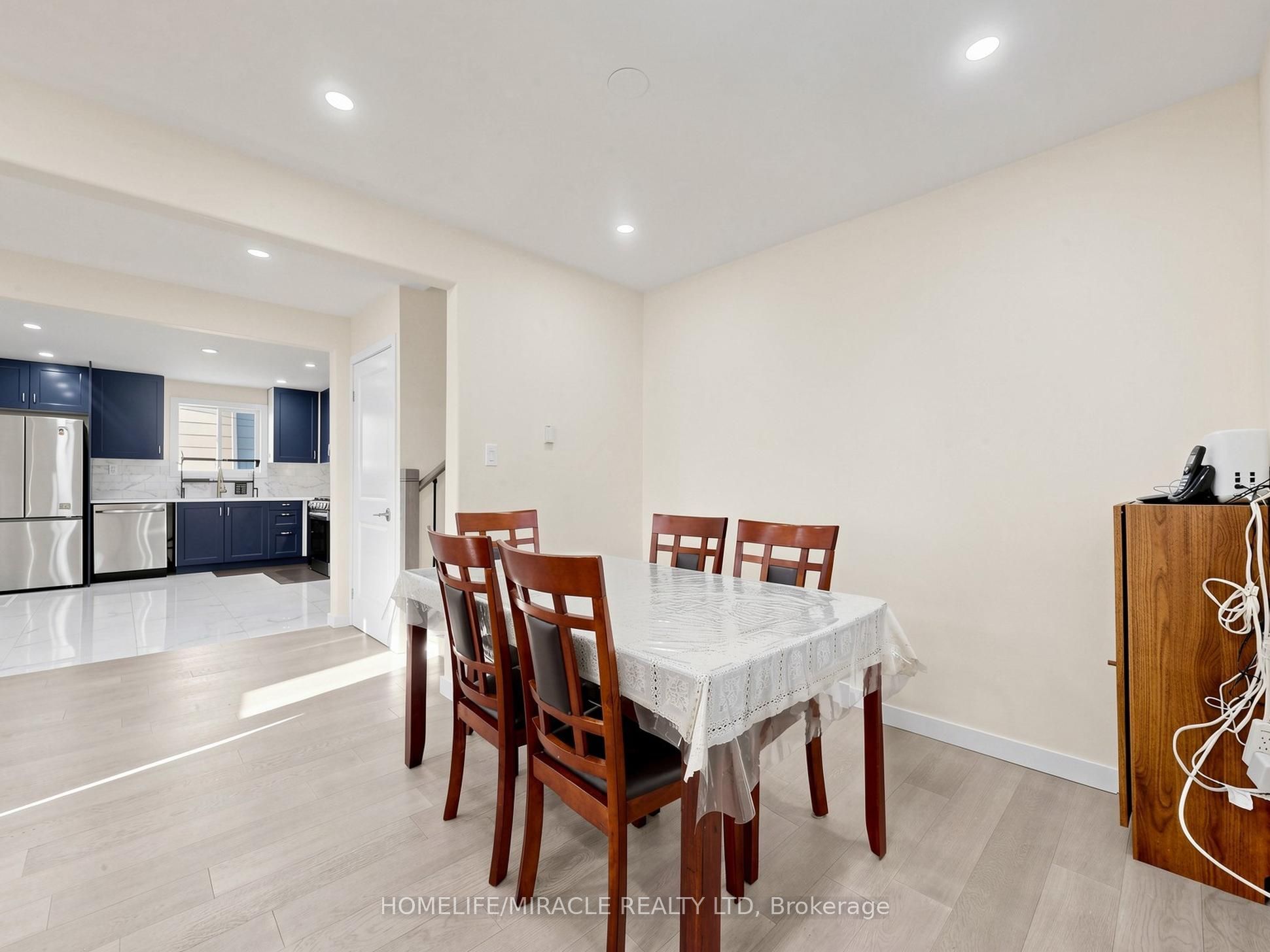 3694 Brandon Gate Drive Property Photo 13