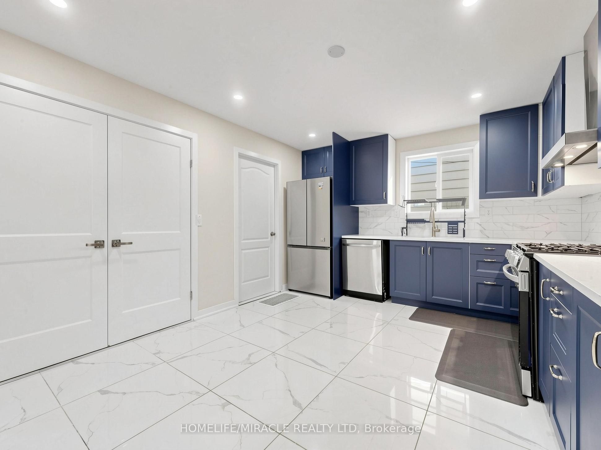 3694 Brandon Gate Drive Property Photo 15