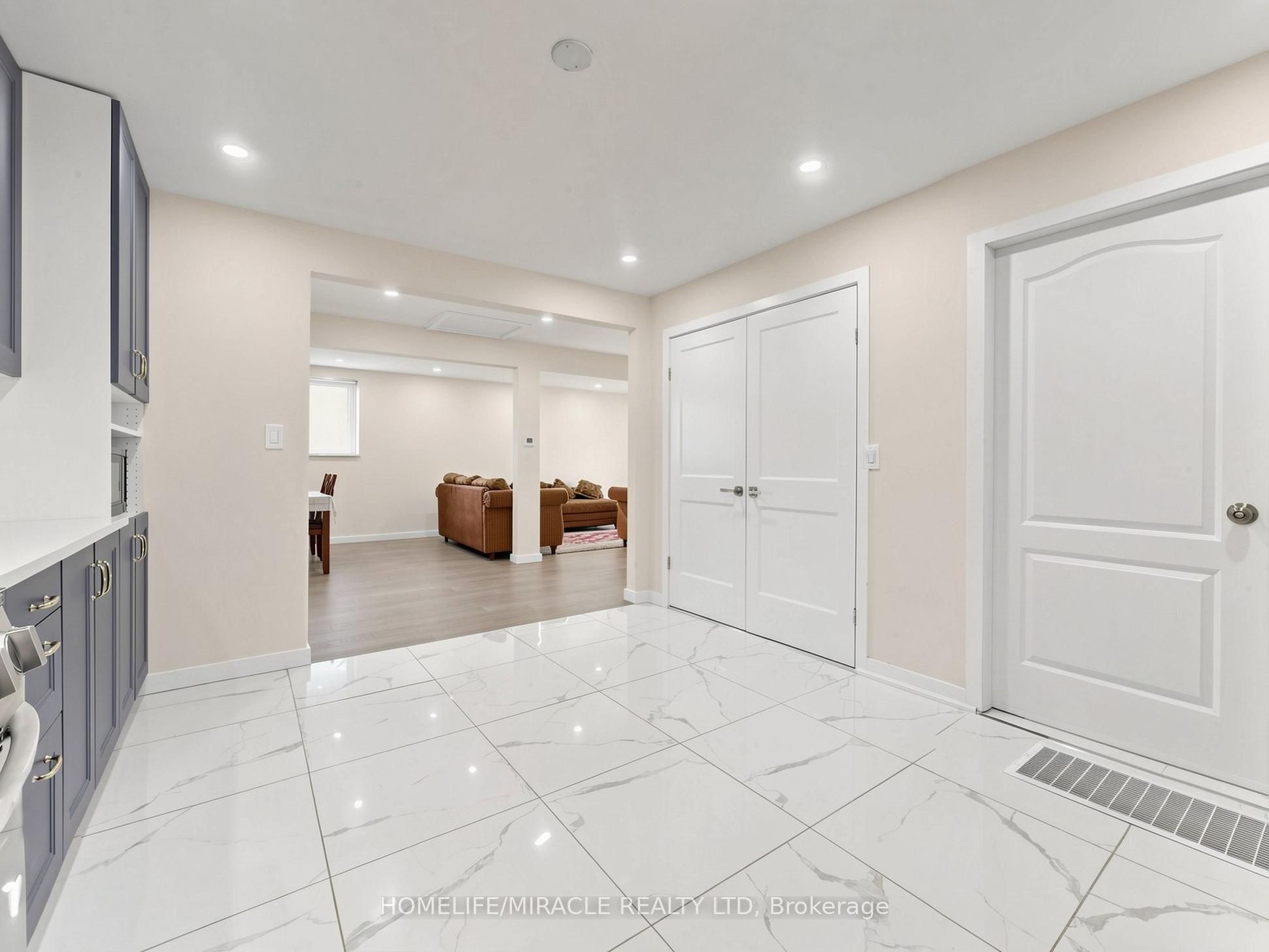 3694 Brandon Gate Drive Property Photo 18
