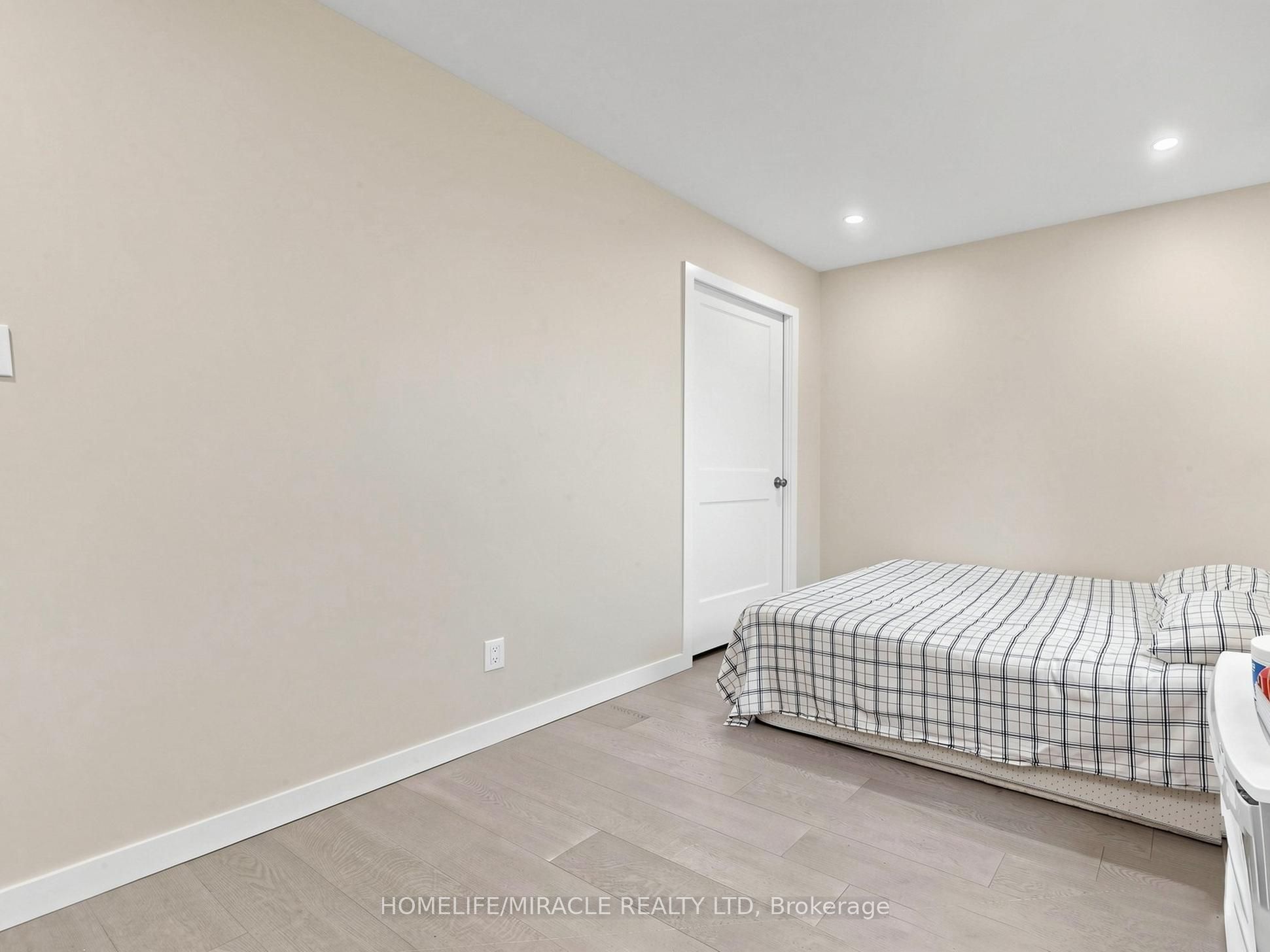 3694 Brandon Gate Drive Property Photo 26