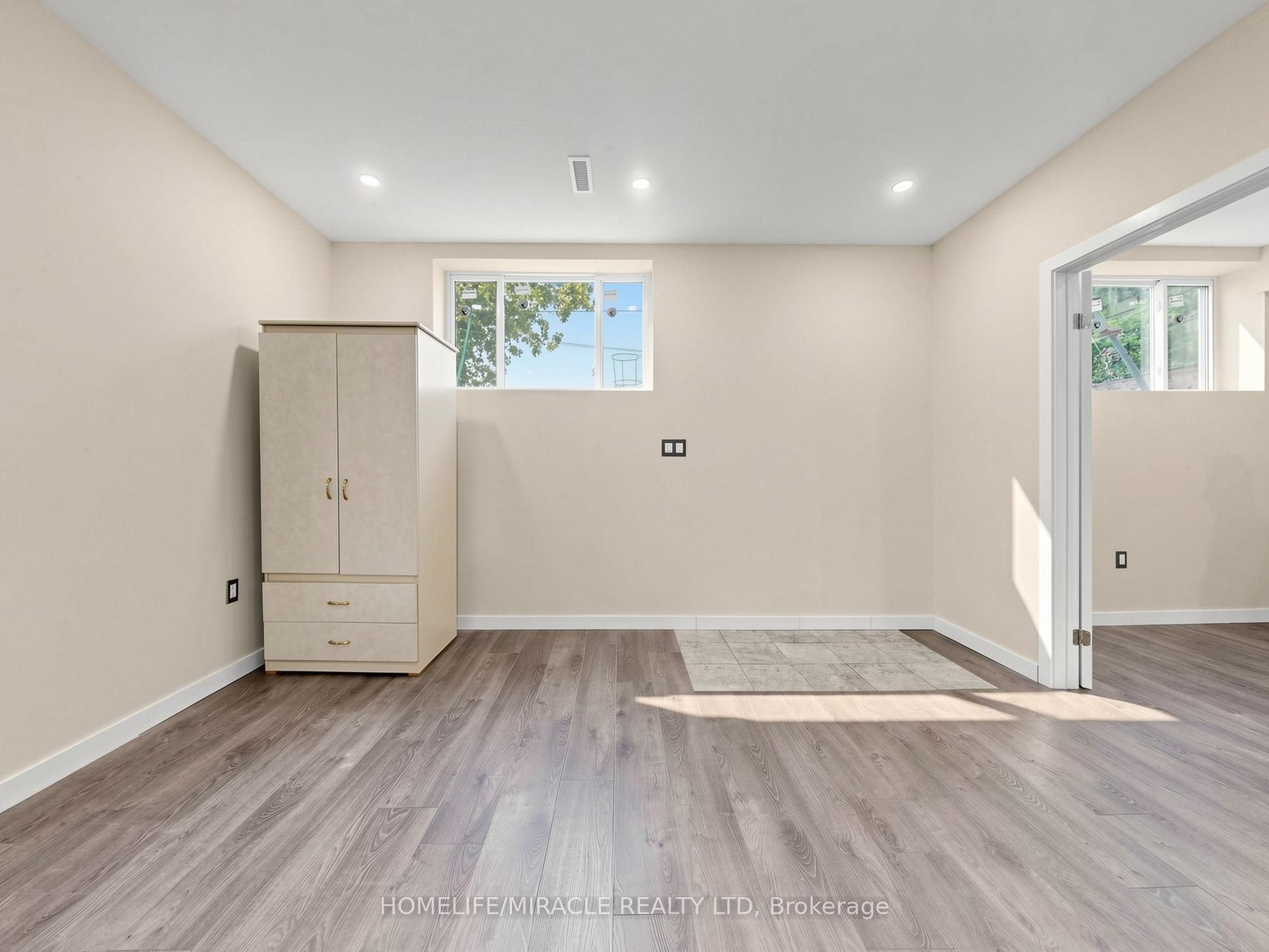 3694 Brandon Gate Drive Property Photo 33