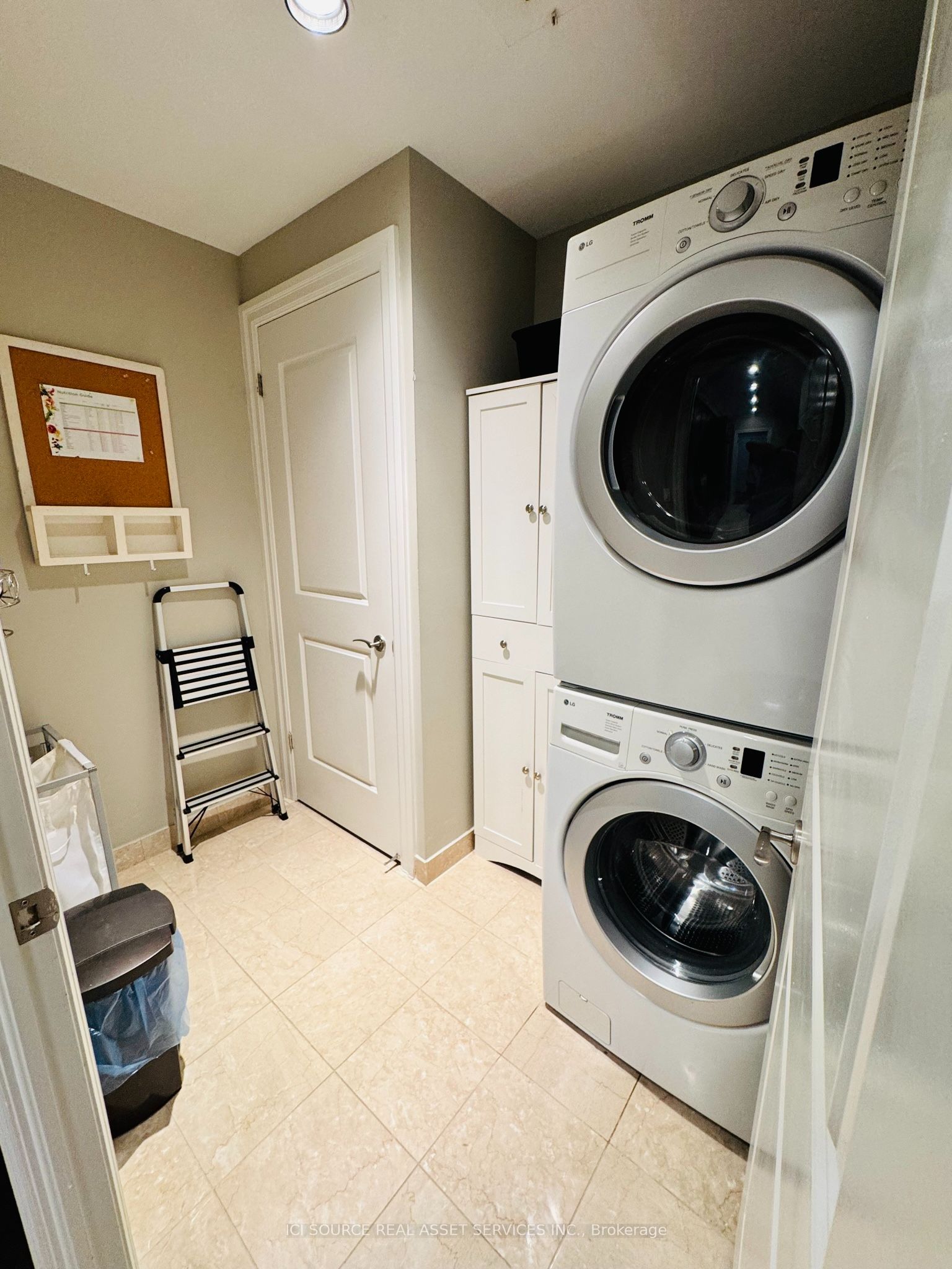 2855 Bloor Street W 515 Property Photo 29