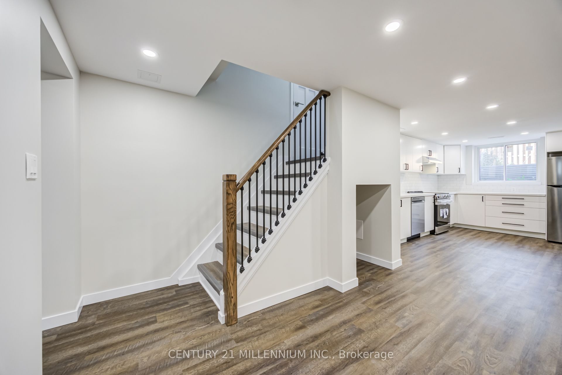 18 Leneck Avenue Basement Property Photo 8