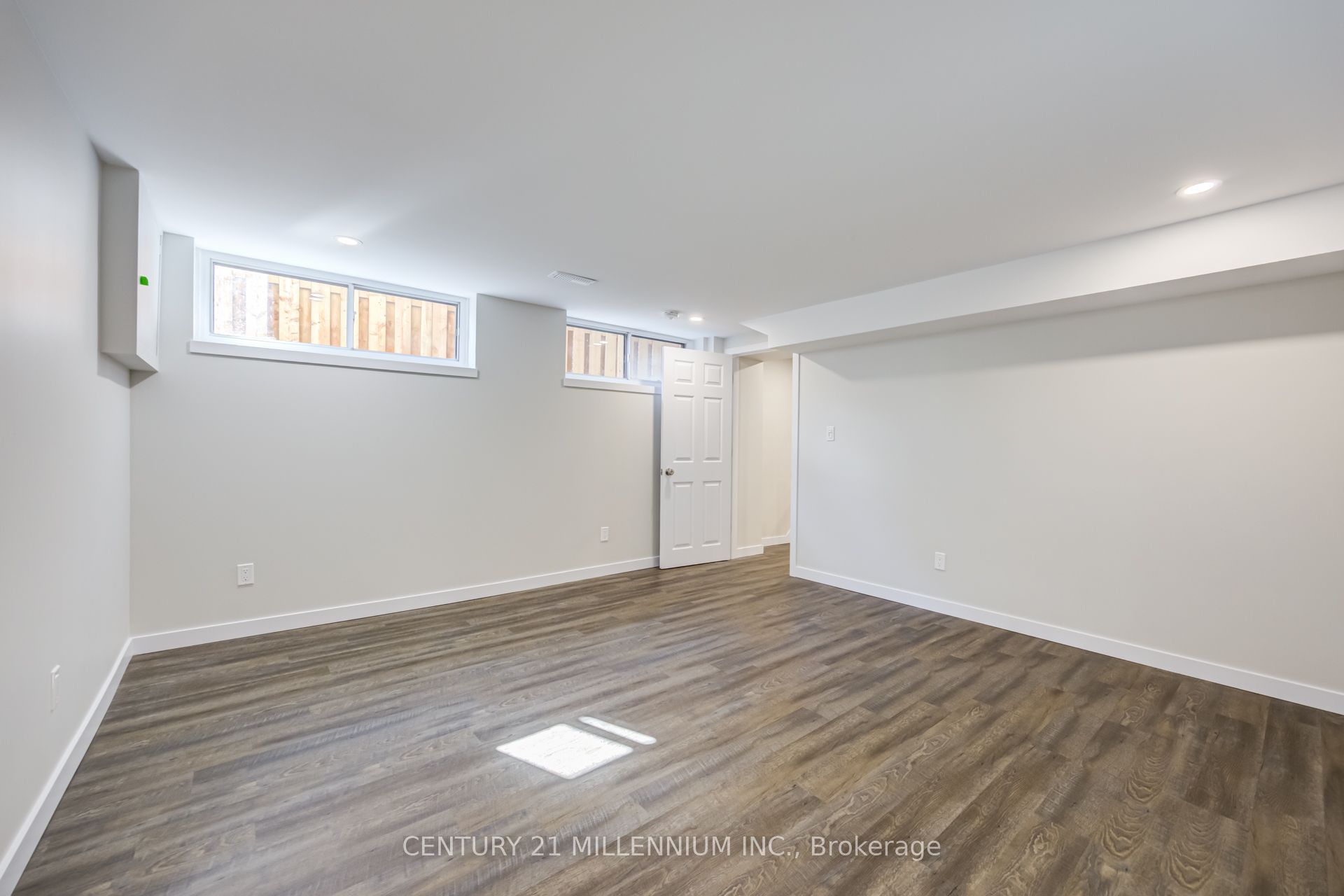 18 Leneck Avenue Basement Property Photo 11