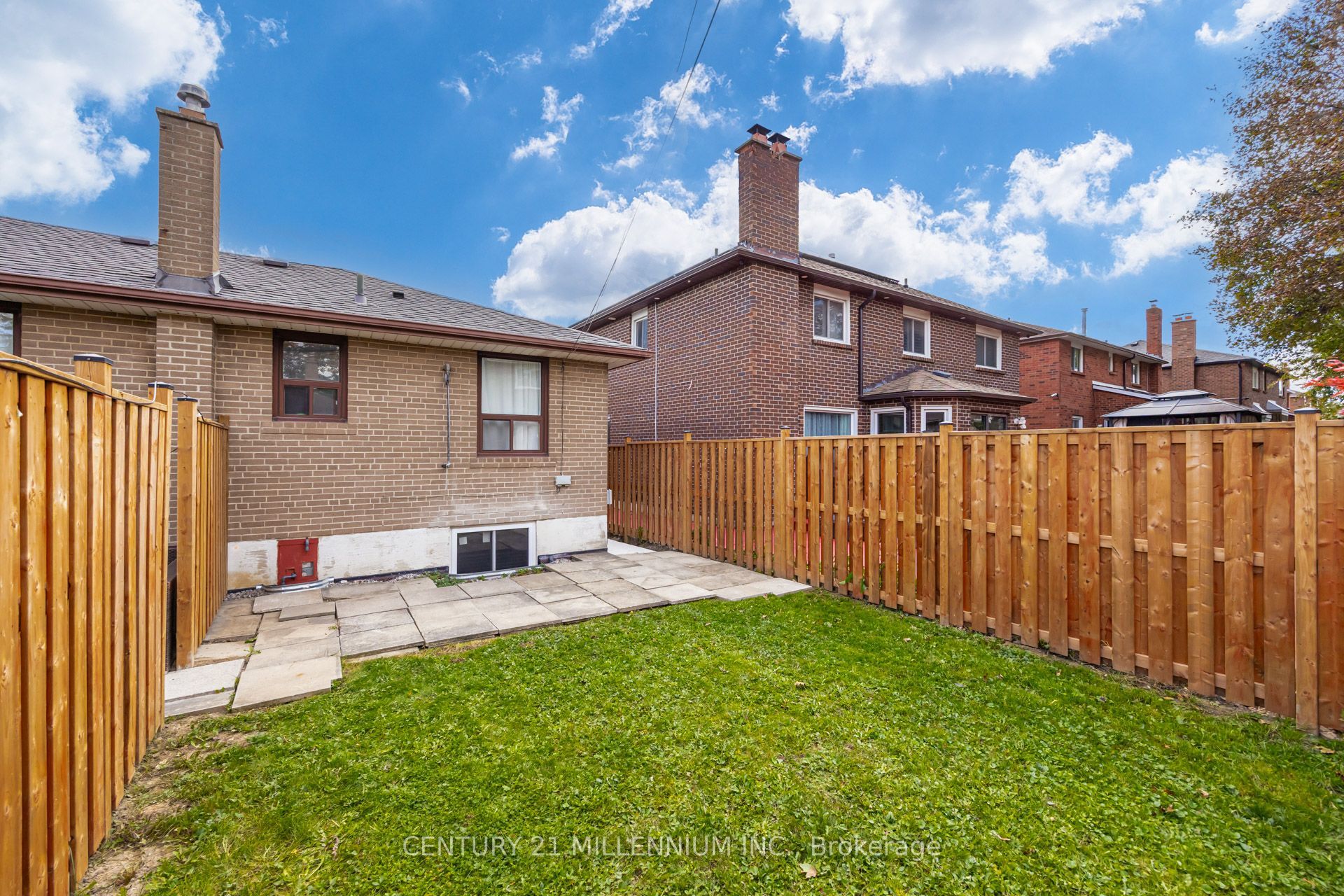 18 Leneck Avenue Basement Property Photo 23