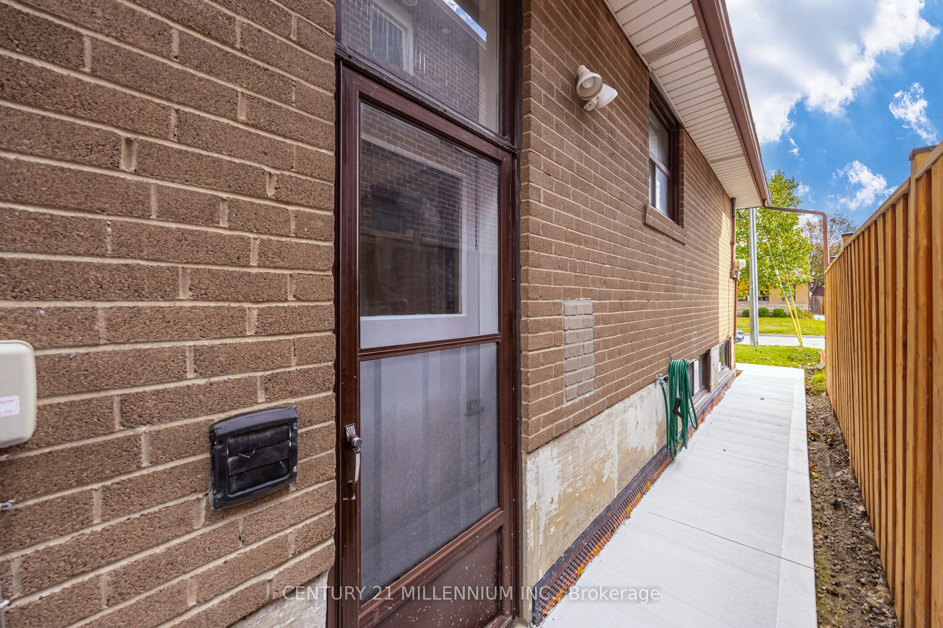 18 Leneck Avenue Basement Property Photo 29
