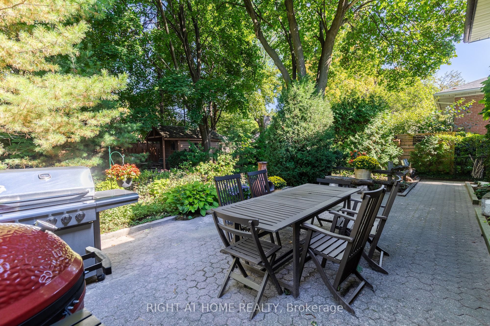 3325 Enniskillen Circle Property Photo 7