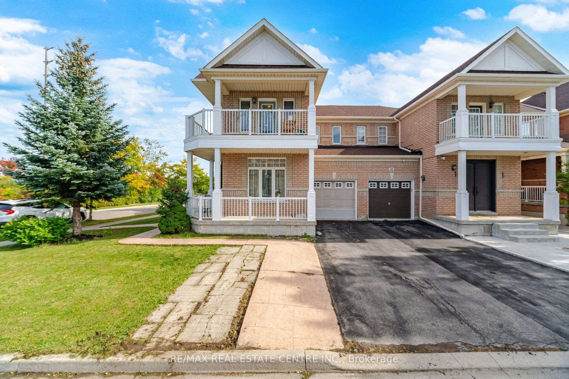65 Connolly Crescent Property Photo 2