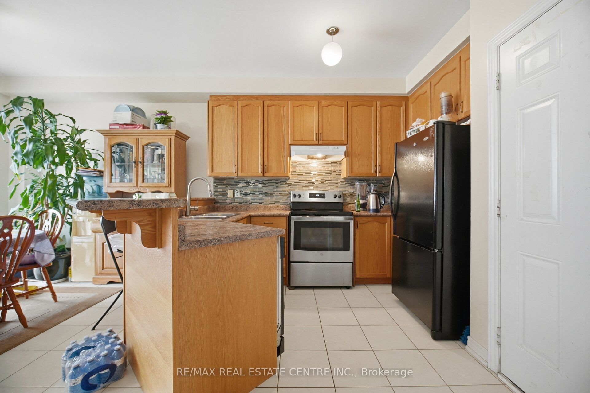 65 Connolly Crescent Property Photo 12