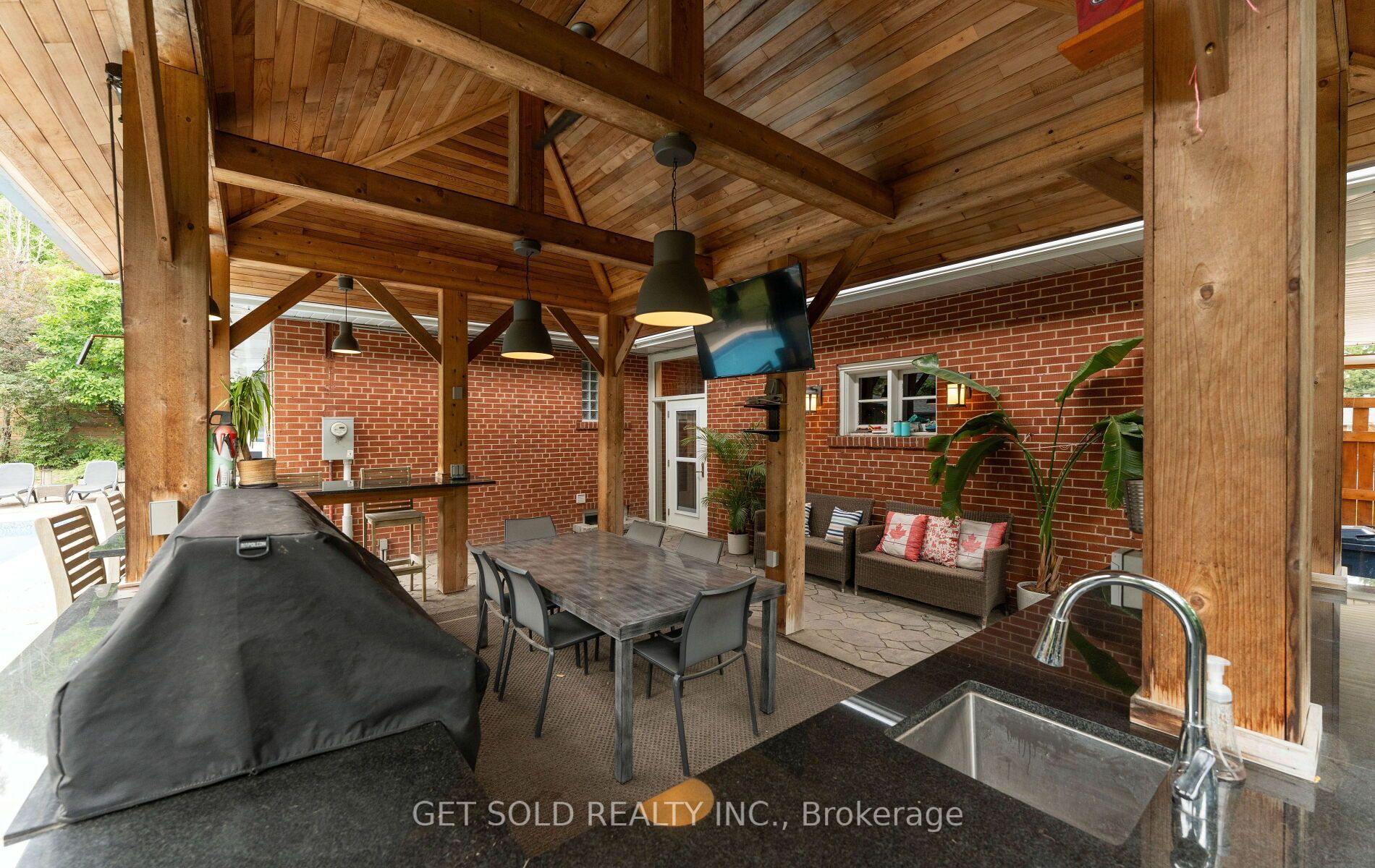 136 Prince George Drive Property Photo 39