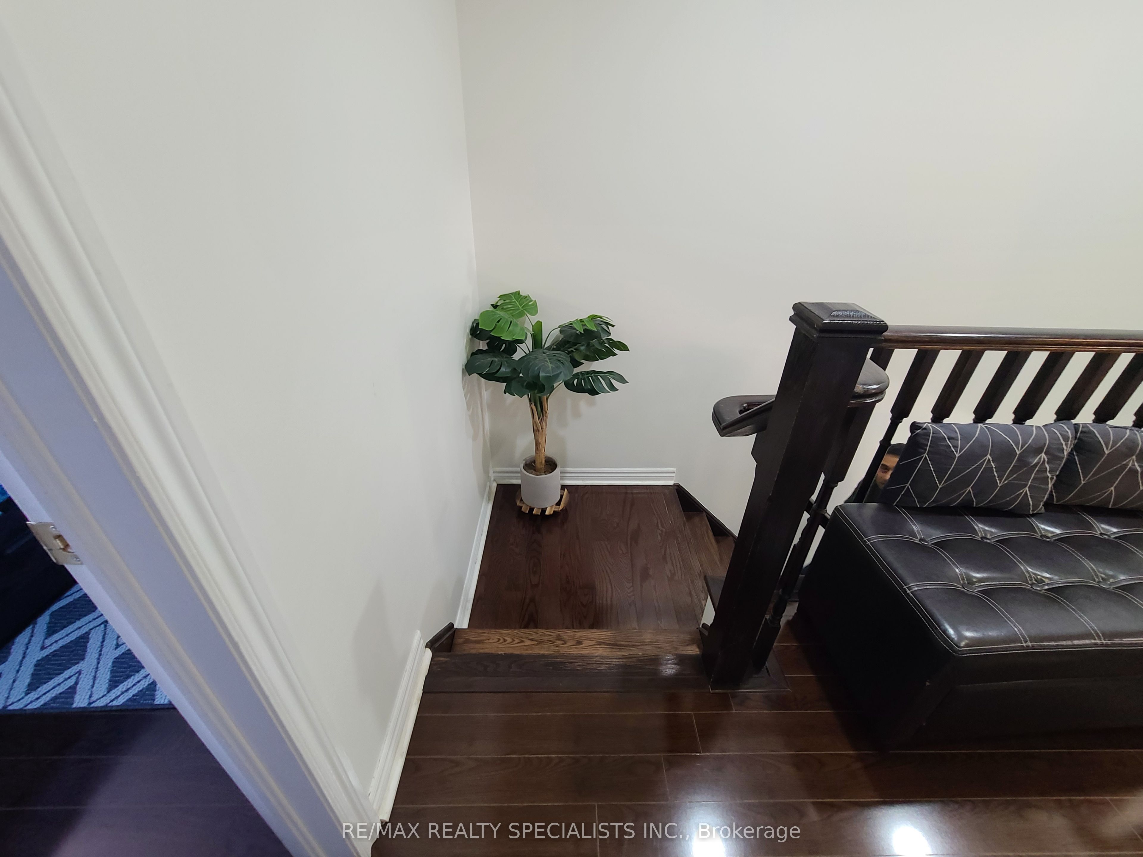 360 Hobbs Crescent Property Photo 21