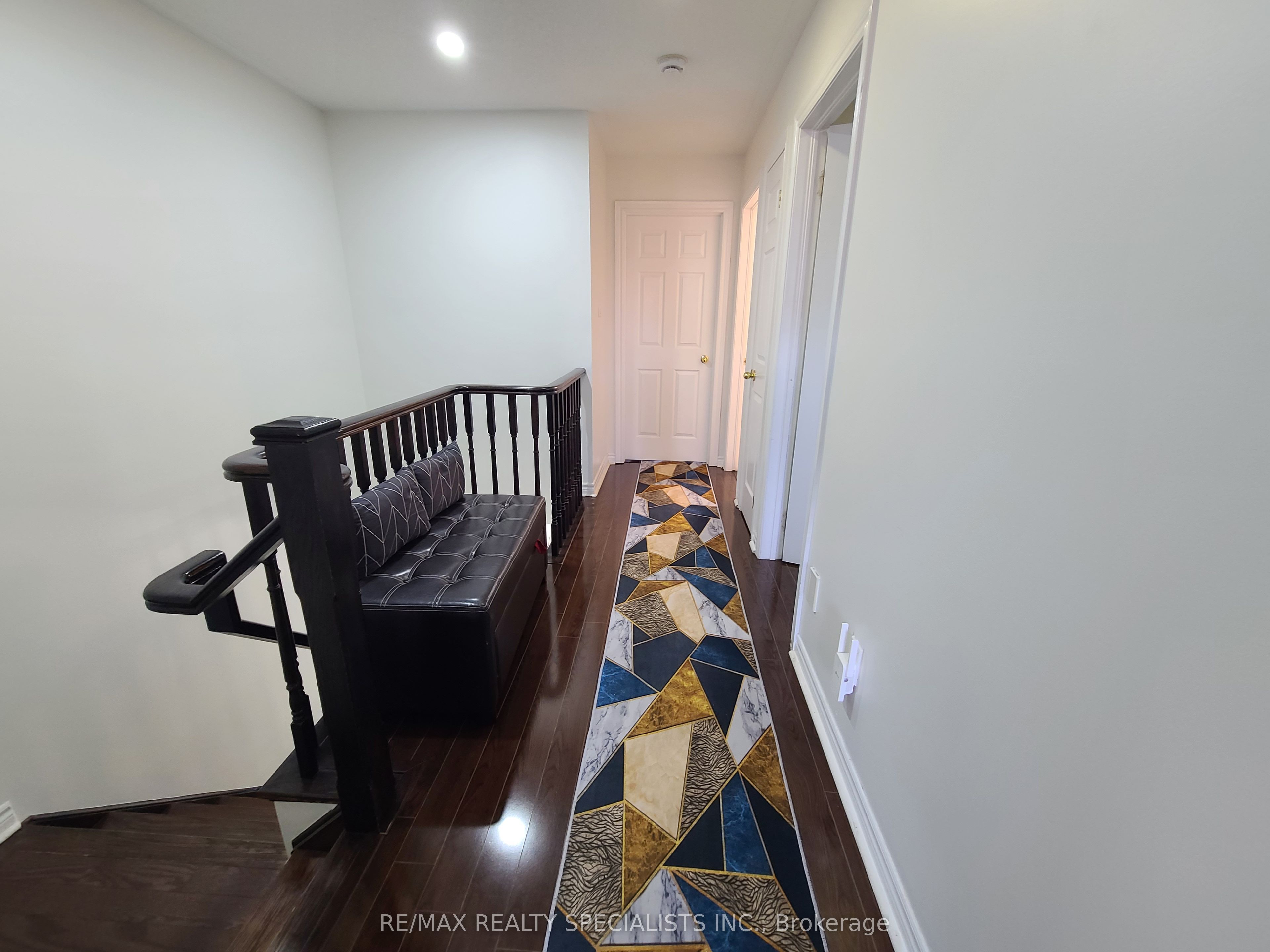 360 Hobbs Crescent Property Photo 23