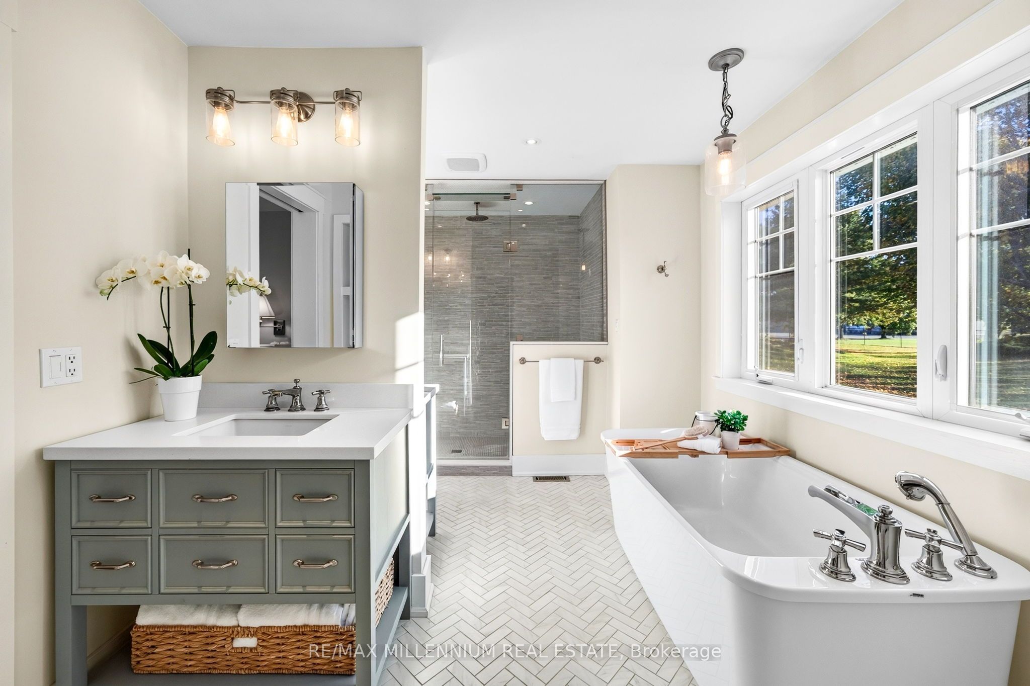 7196 Mcniven Road Property Photo 18