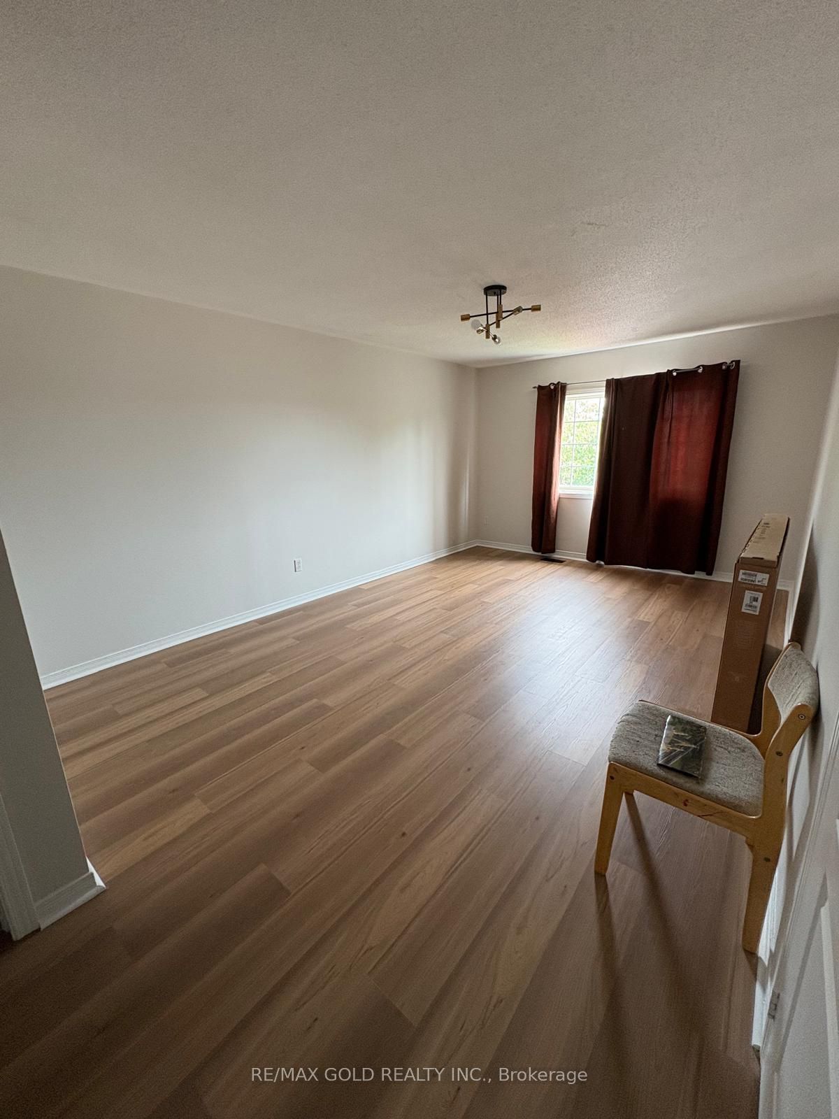 10 Irene Crescent Property Photo 12