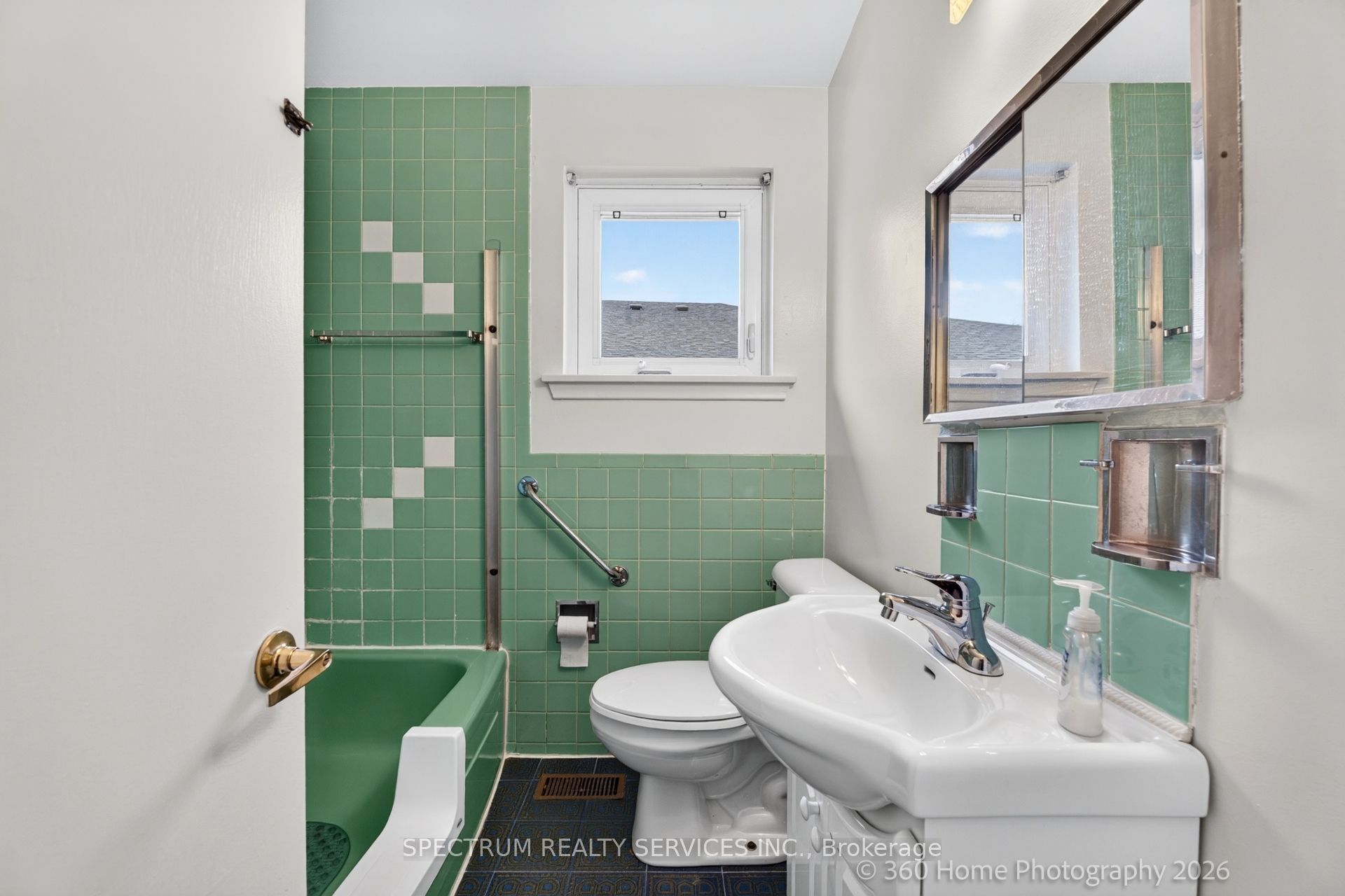 37 Newlin Crescent Property Photo 19