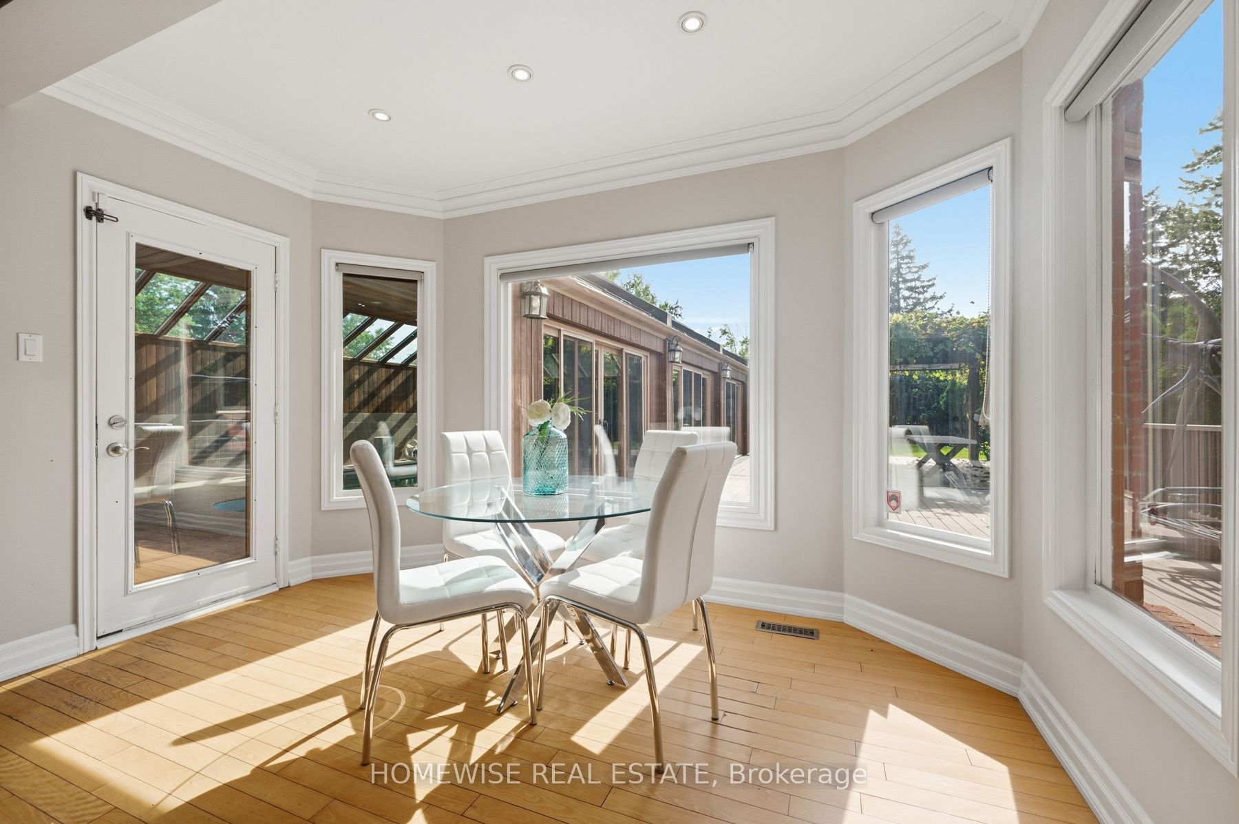 5859 Riverside Place Property Photo 13