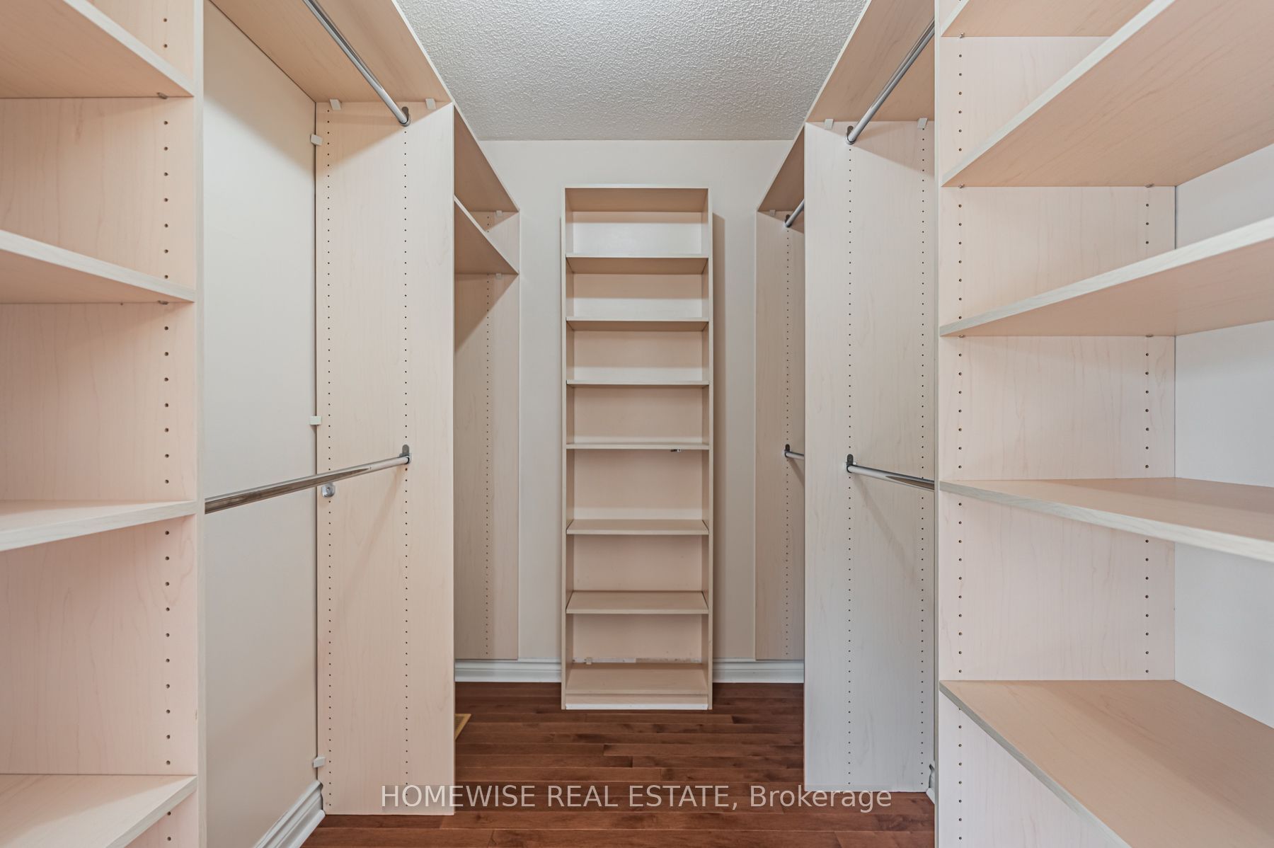 5859 Riverside Place Property Photo 21