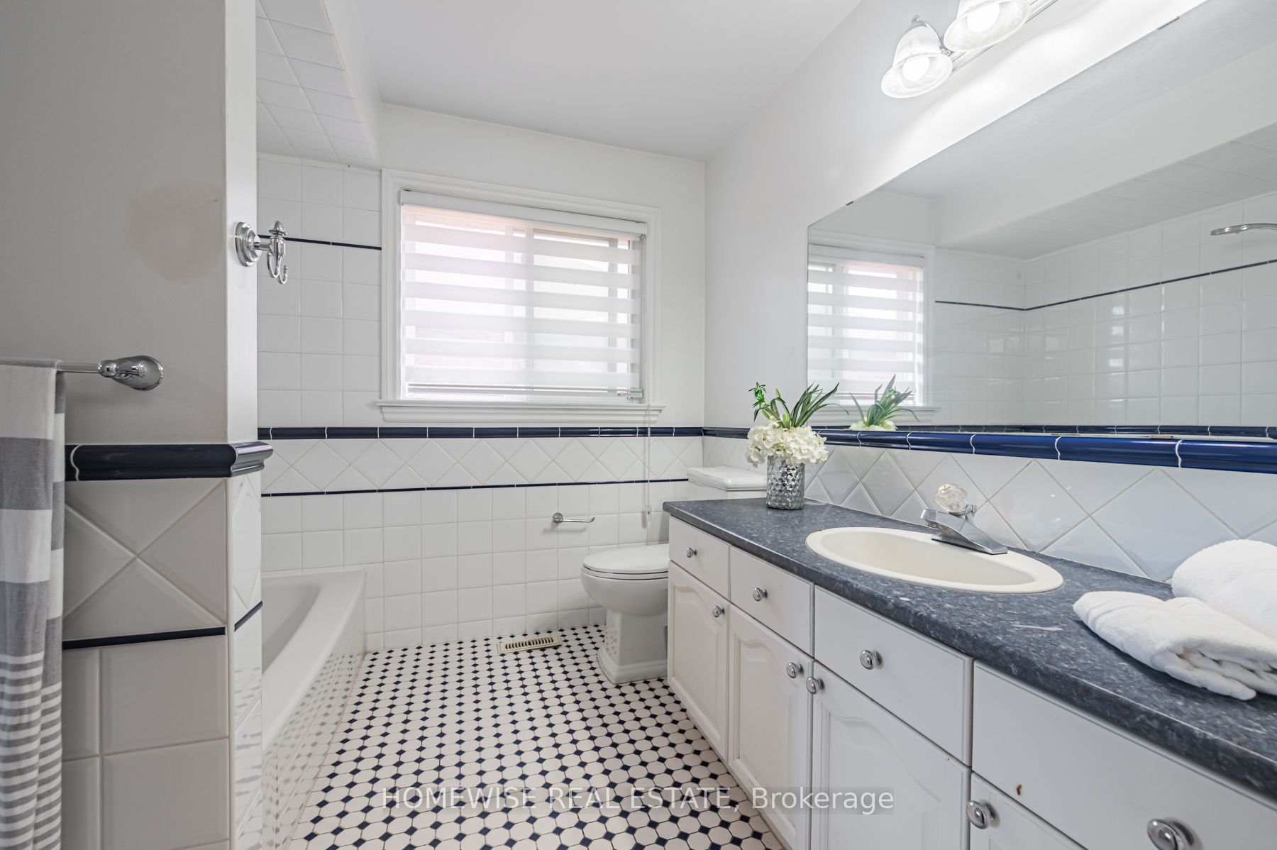 5859 Riverside Place Property Photo 30