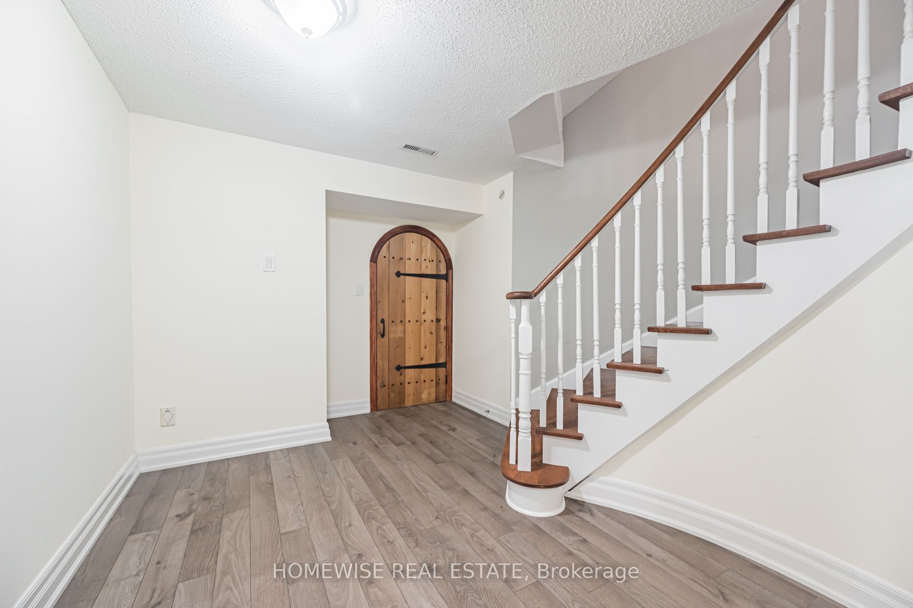 5859 Riverside Place Property Photo 31