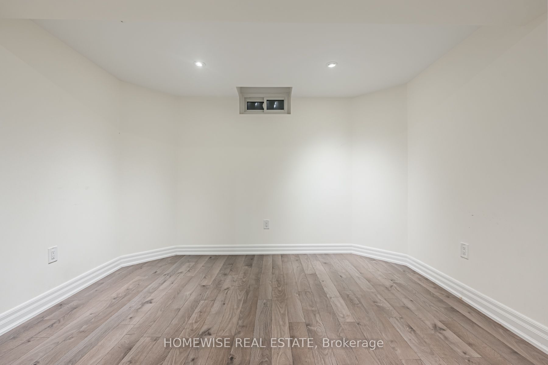 5859 Riverside Place Property Photo 35