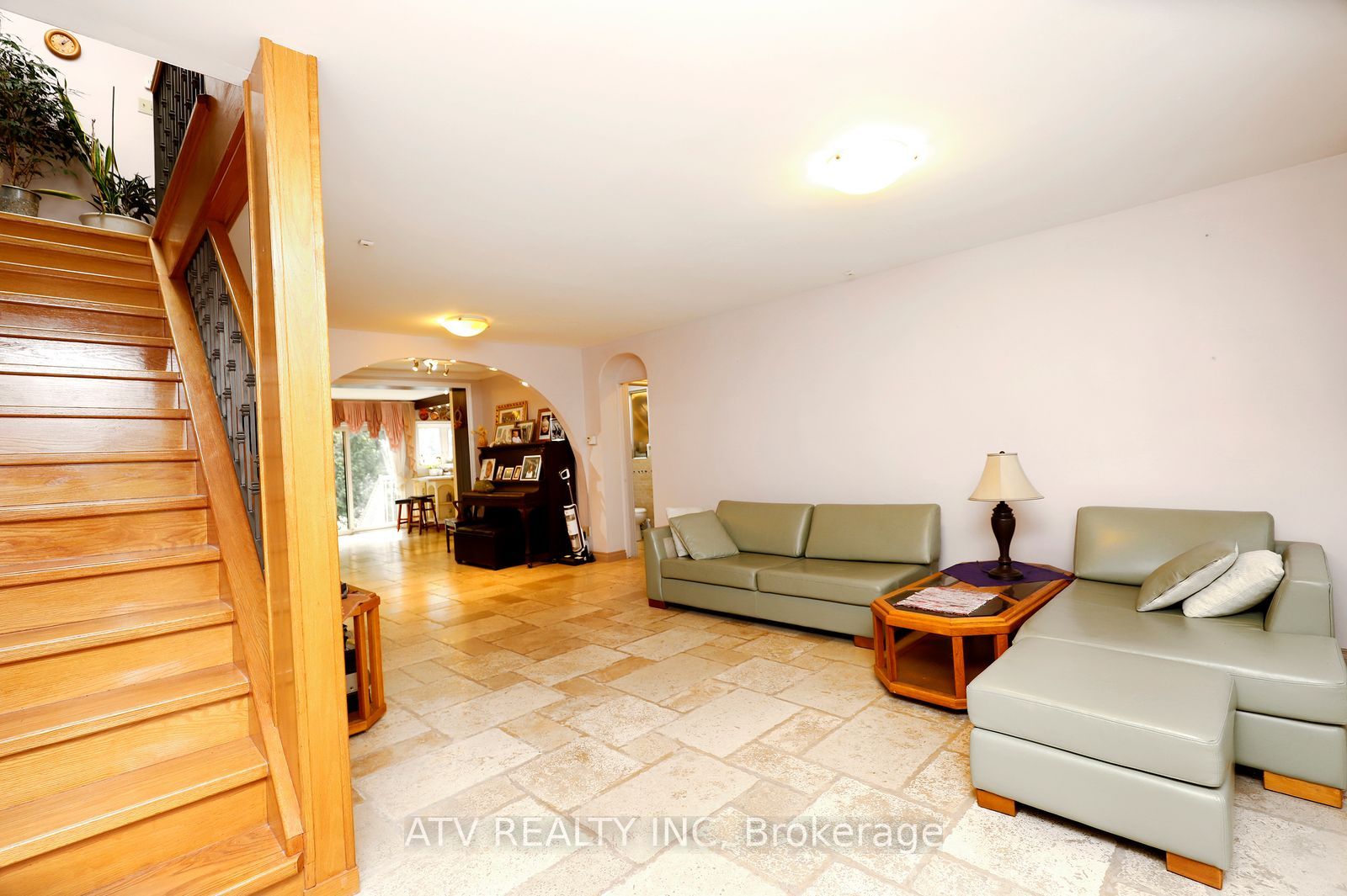 235 St Mark's Road Property Photo 5