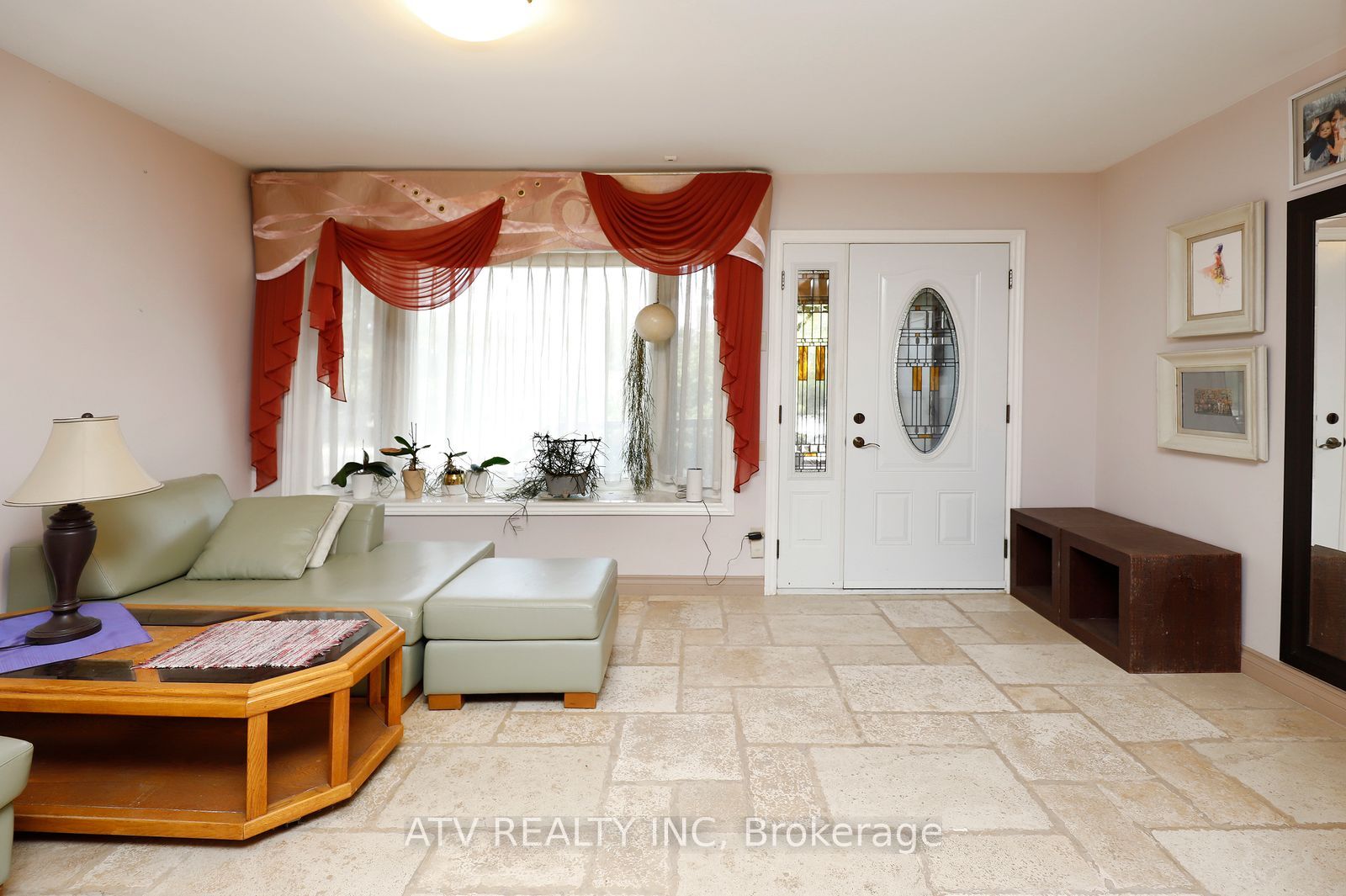 235 St Mark's Road Property Photo 6