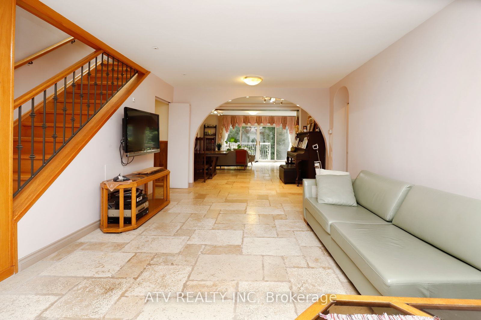 235 St Mark's Road Property Photo 9