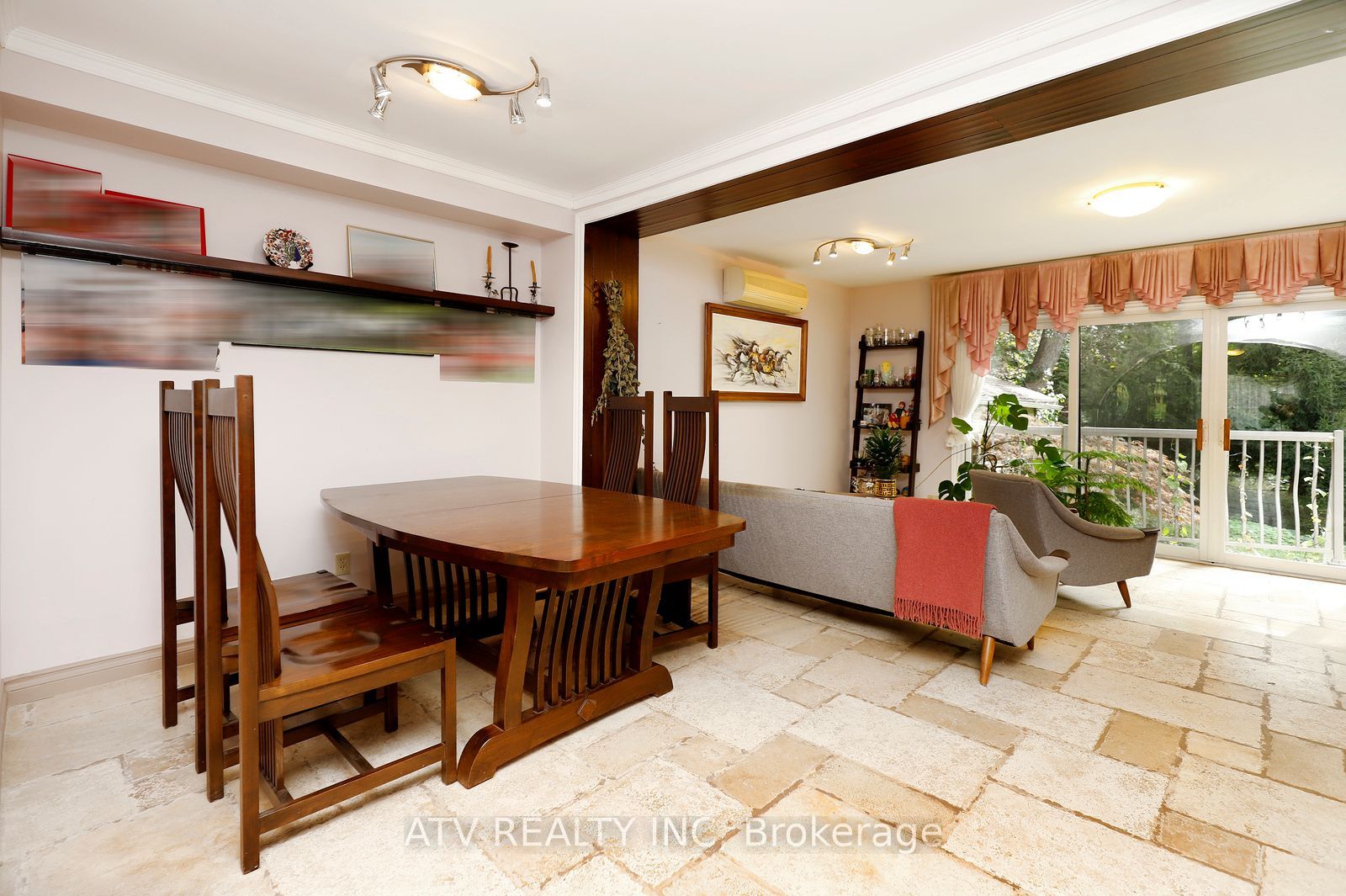 235 St Mark's Road Property Photo 11