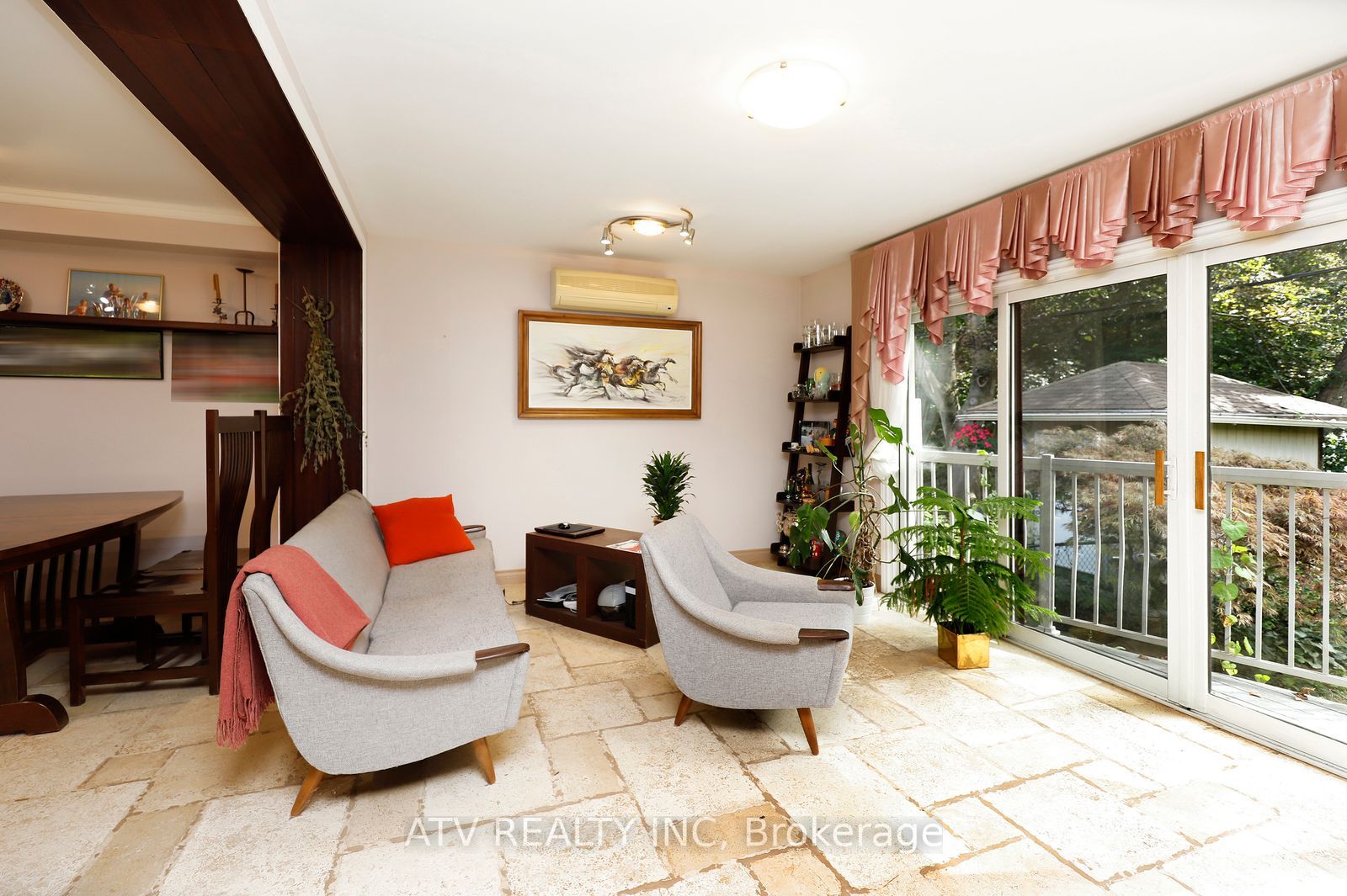 235 St Mark's Road Property Photo 13