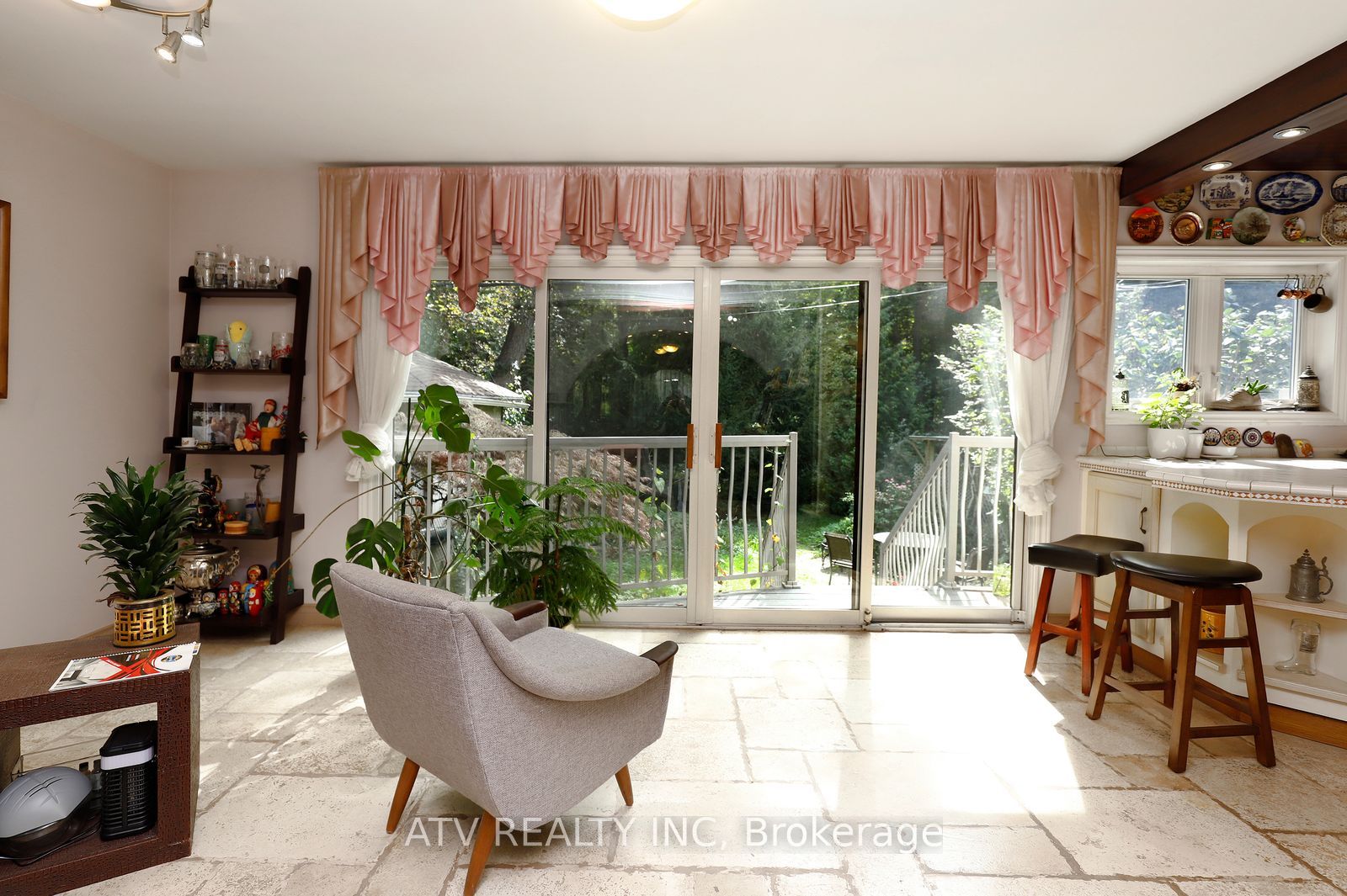 235 St Mark's Road Property Photo 14