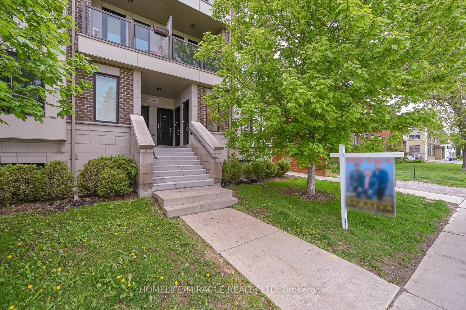 256 Royal York Road 114 Property Photo 2