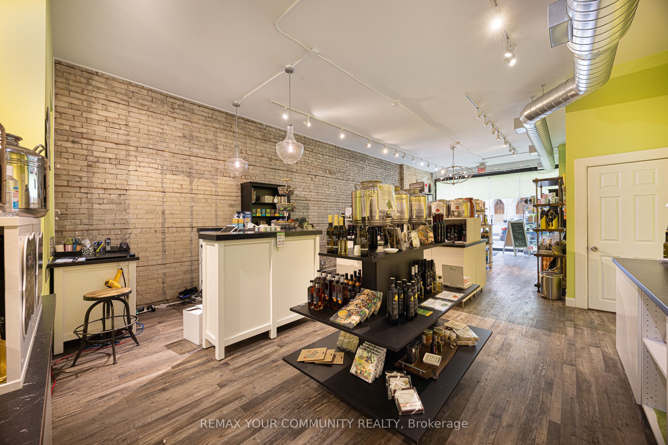 151 Roncesvalles Avenue Property Photo 19